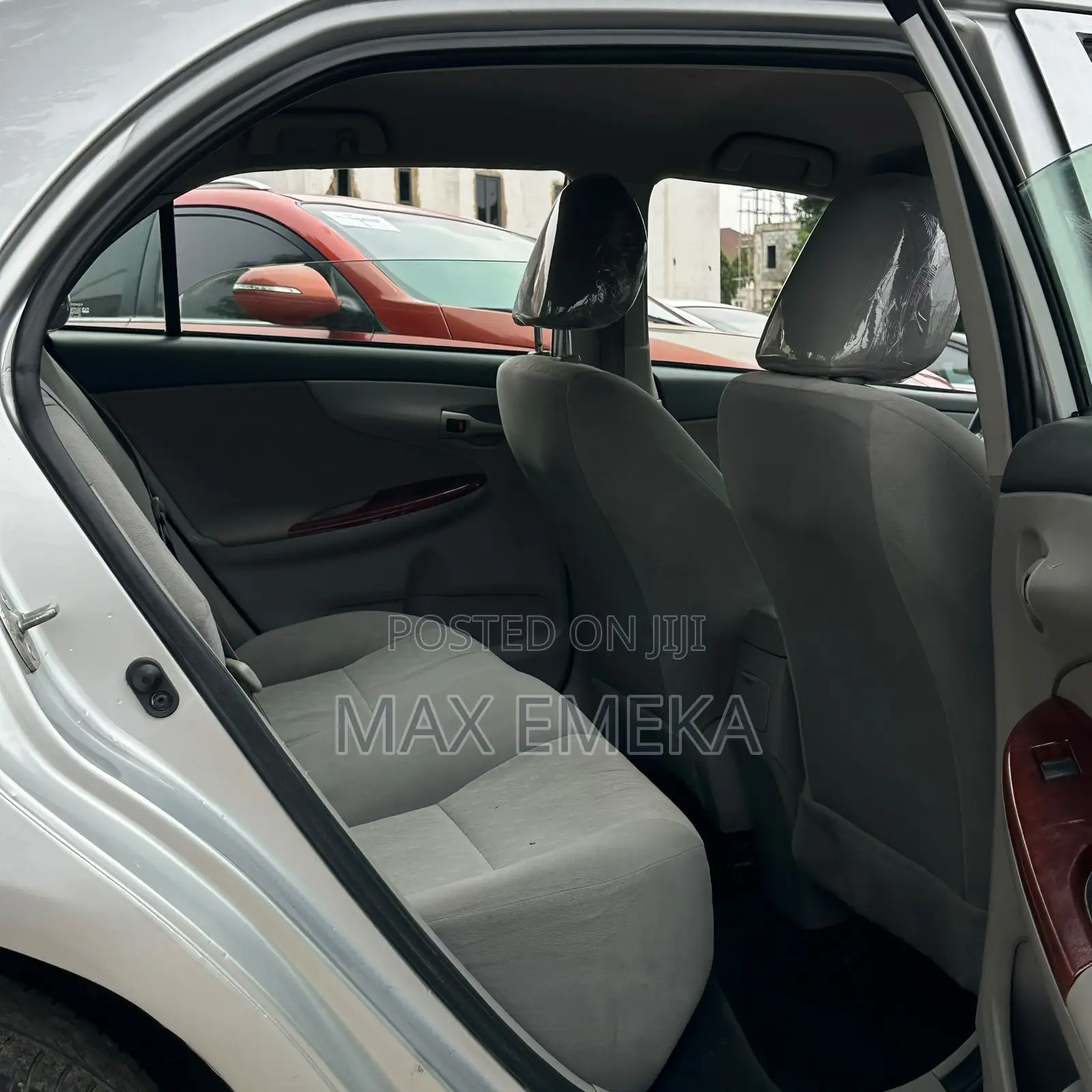 Toyota Corolla LE 4dr Sedan (1.8L 4cyl 4A) 2010 Silver