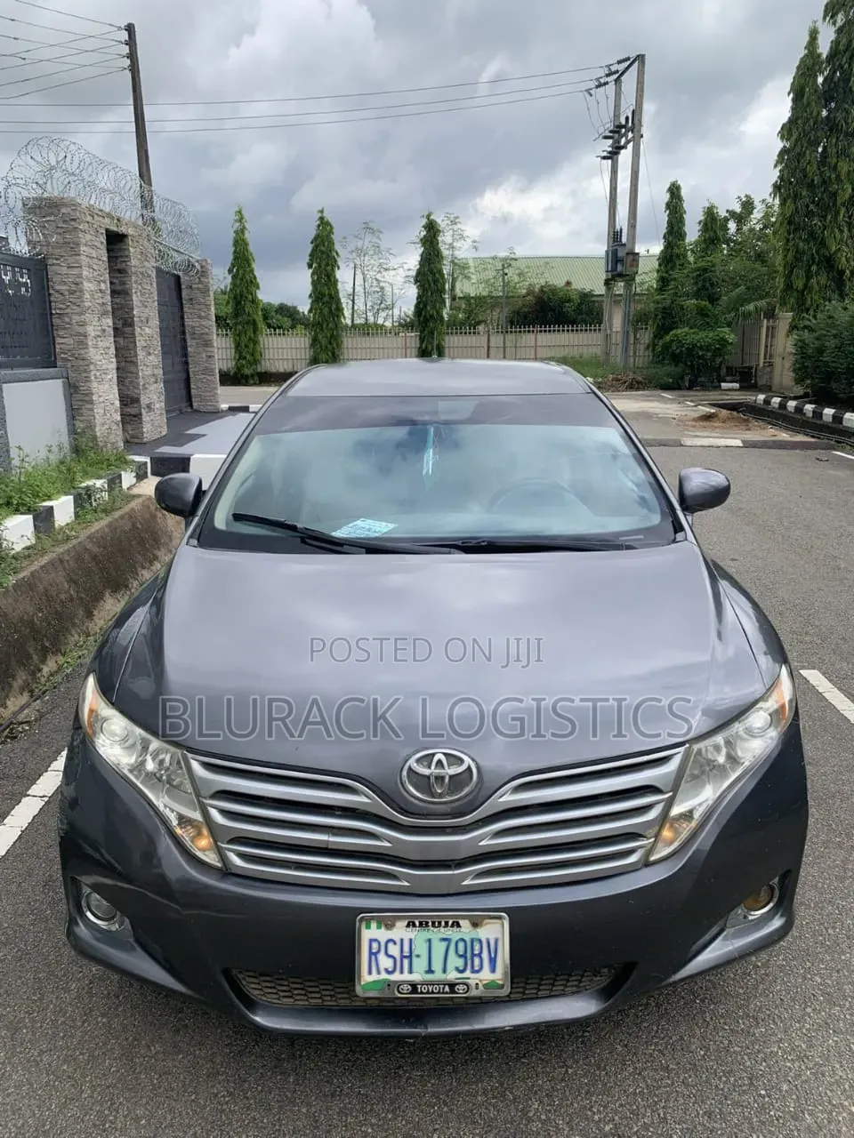 Toyota Venza LE 2010 Gray