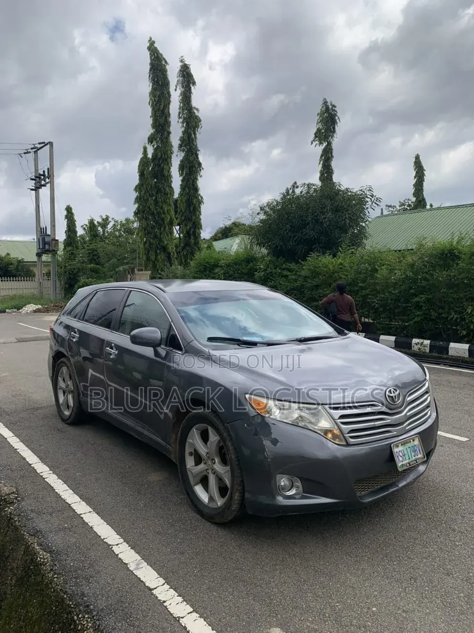 Toyota Venza LE 2010 Gray