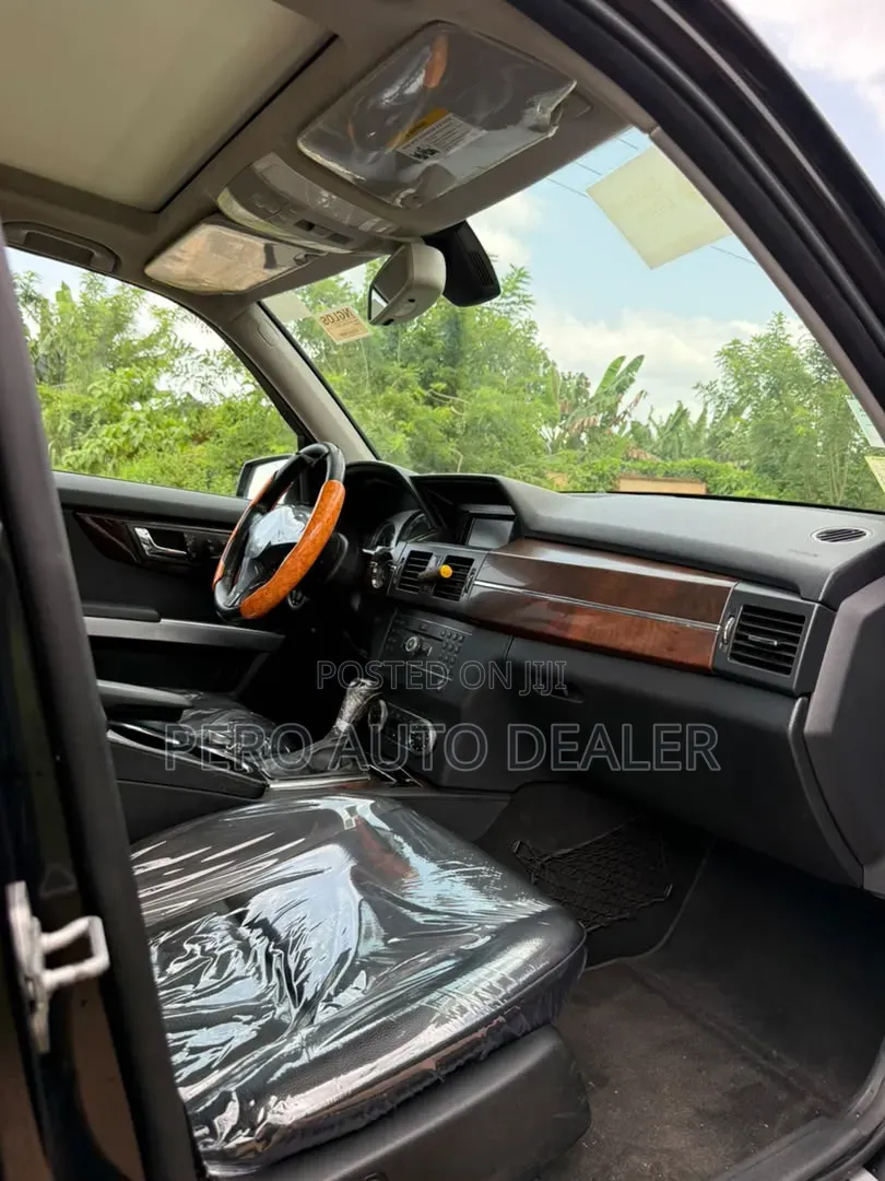 Mercedes-Benz GLK-Class 2011 Black