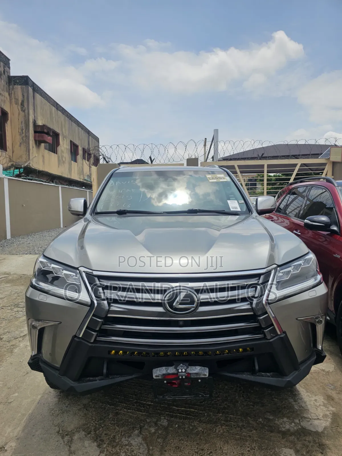 Lexus LX 570 AWD 2019 Silver
