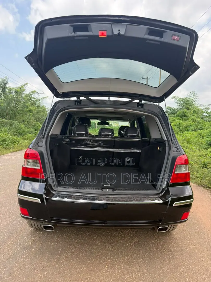 Mercedes-Benz GLK-Class 2011 Black