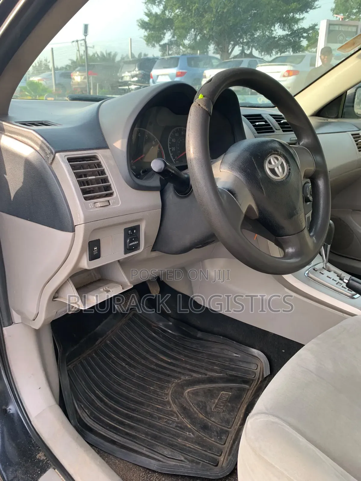 Toyota Corolla LE 4dr Sedan (1.8L 4cyl 4A) 2011 Black