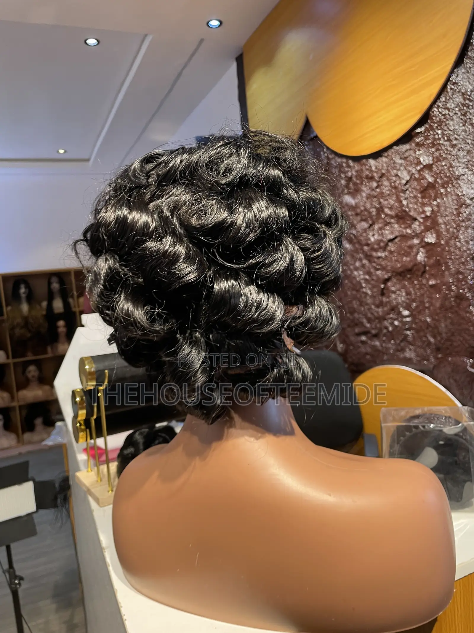 Bouncy Frontal Wig for Ladies