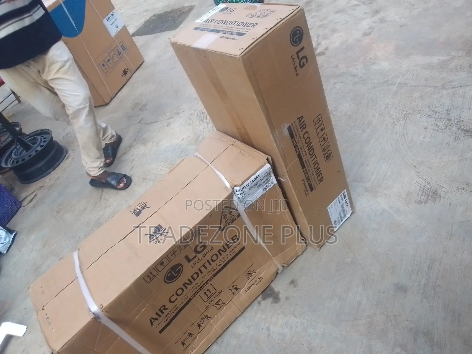 S4NQ12JAQAL LG Air Conditioner – 1.5HP Inverter Type