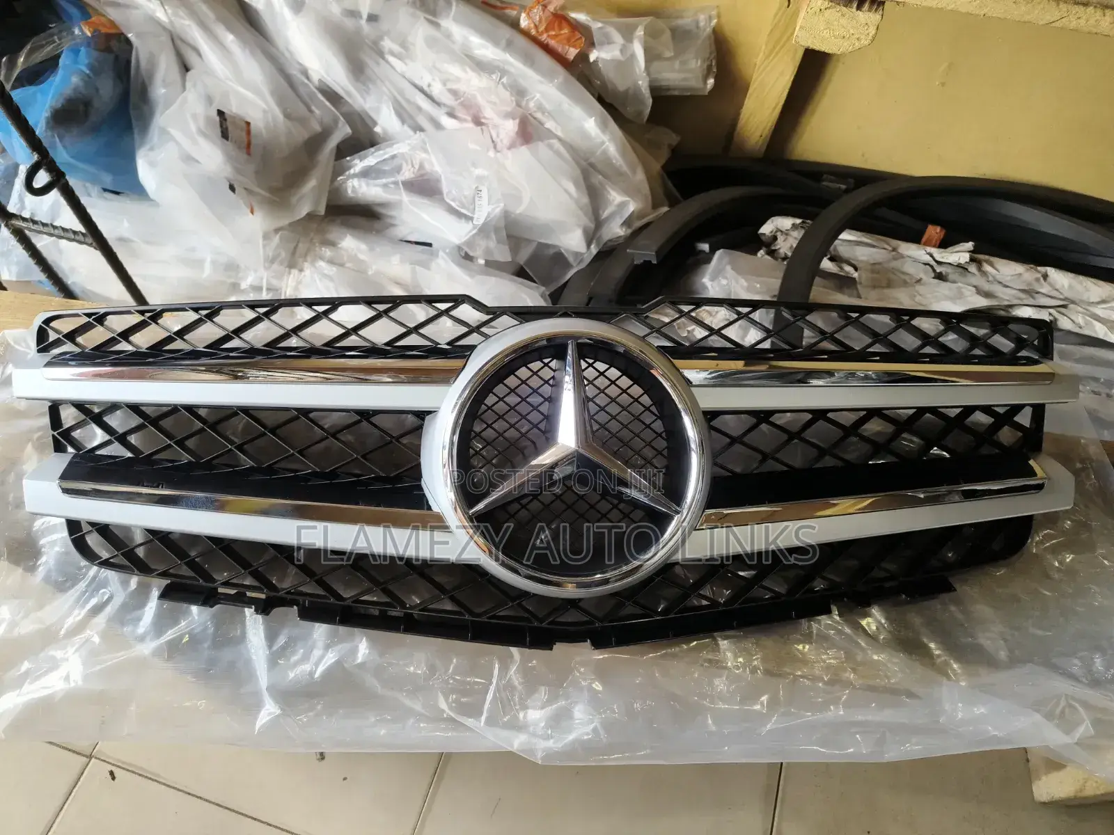Front Grill GLK 350 2010