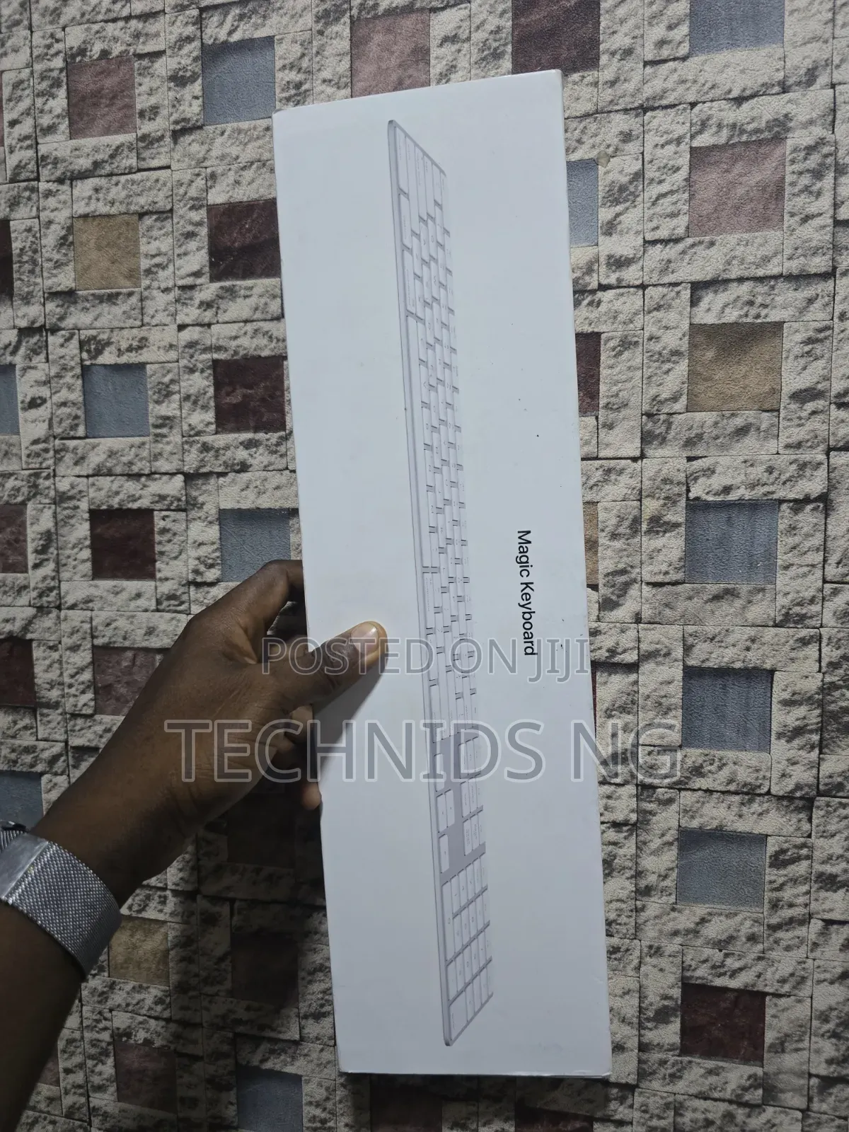 Apple Magic Wireless Keyboard With Numeric Keypad Features