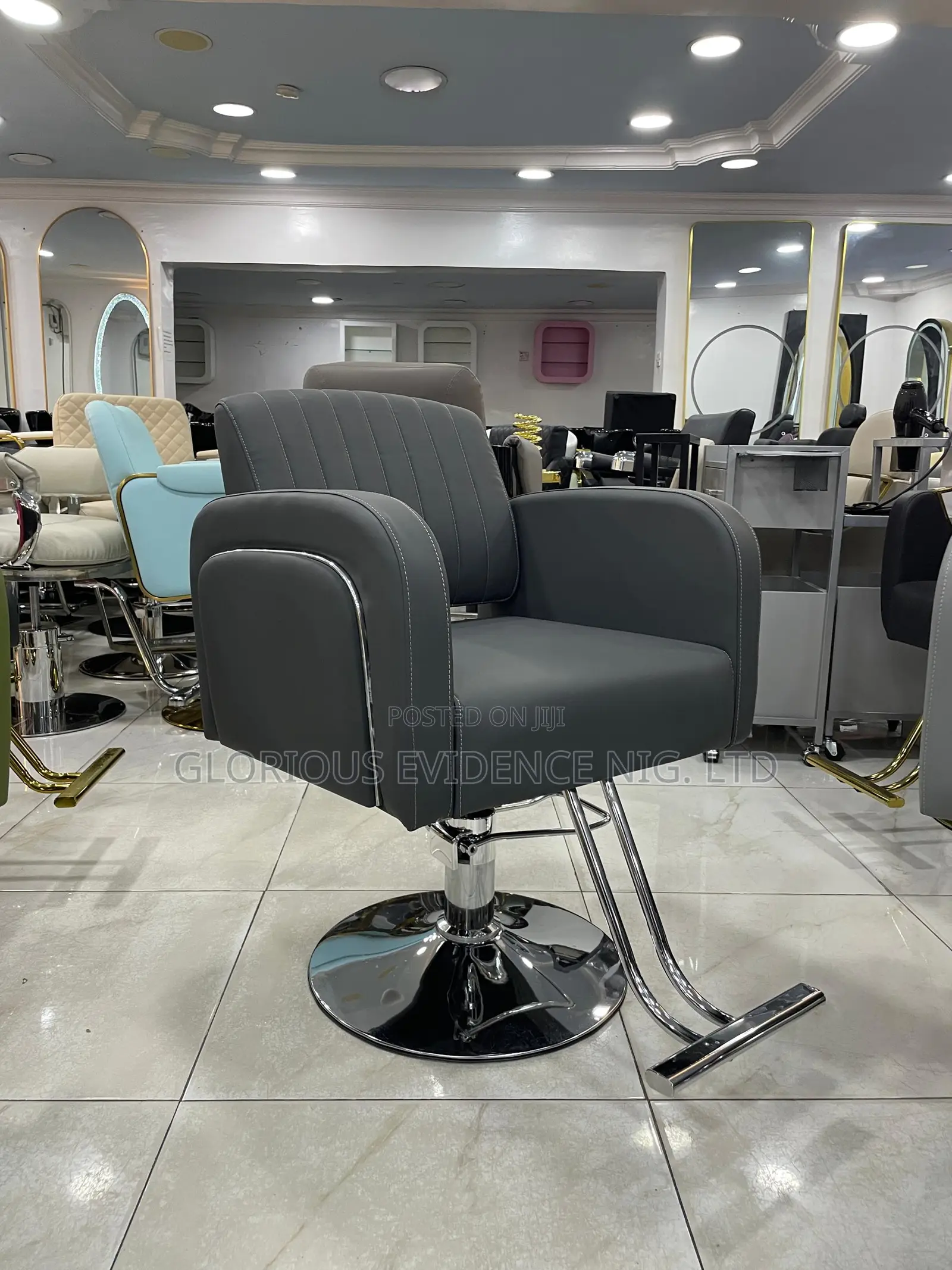 Unisex Salon Chair H7105