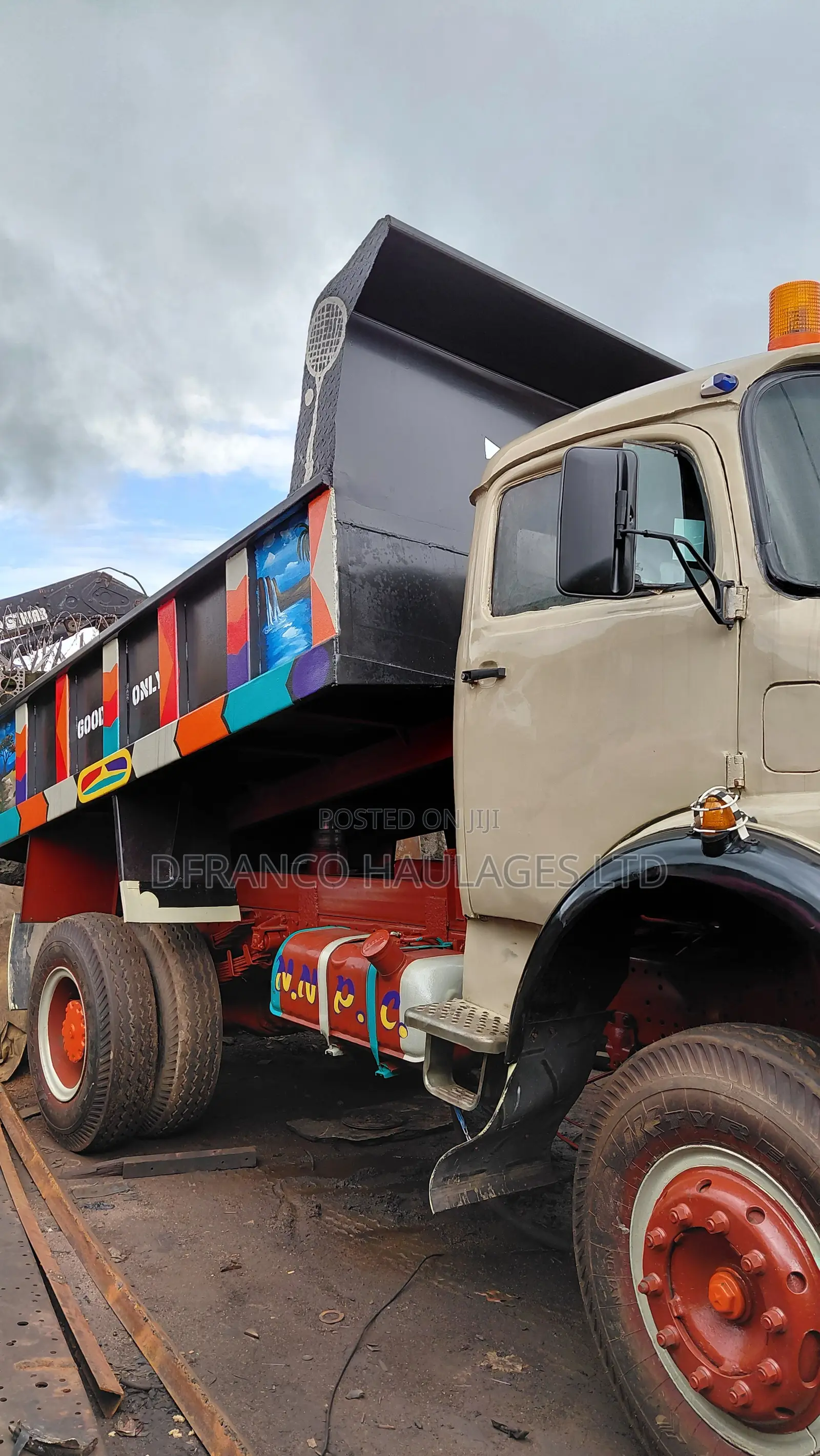Mercedes 1513 Tipper
