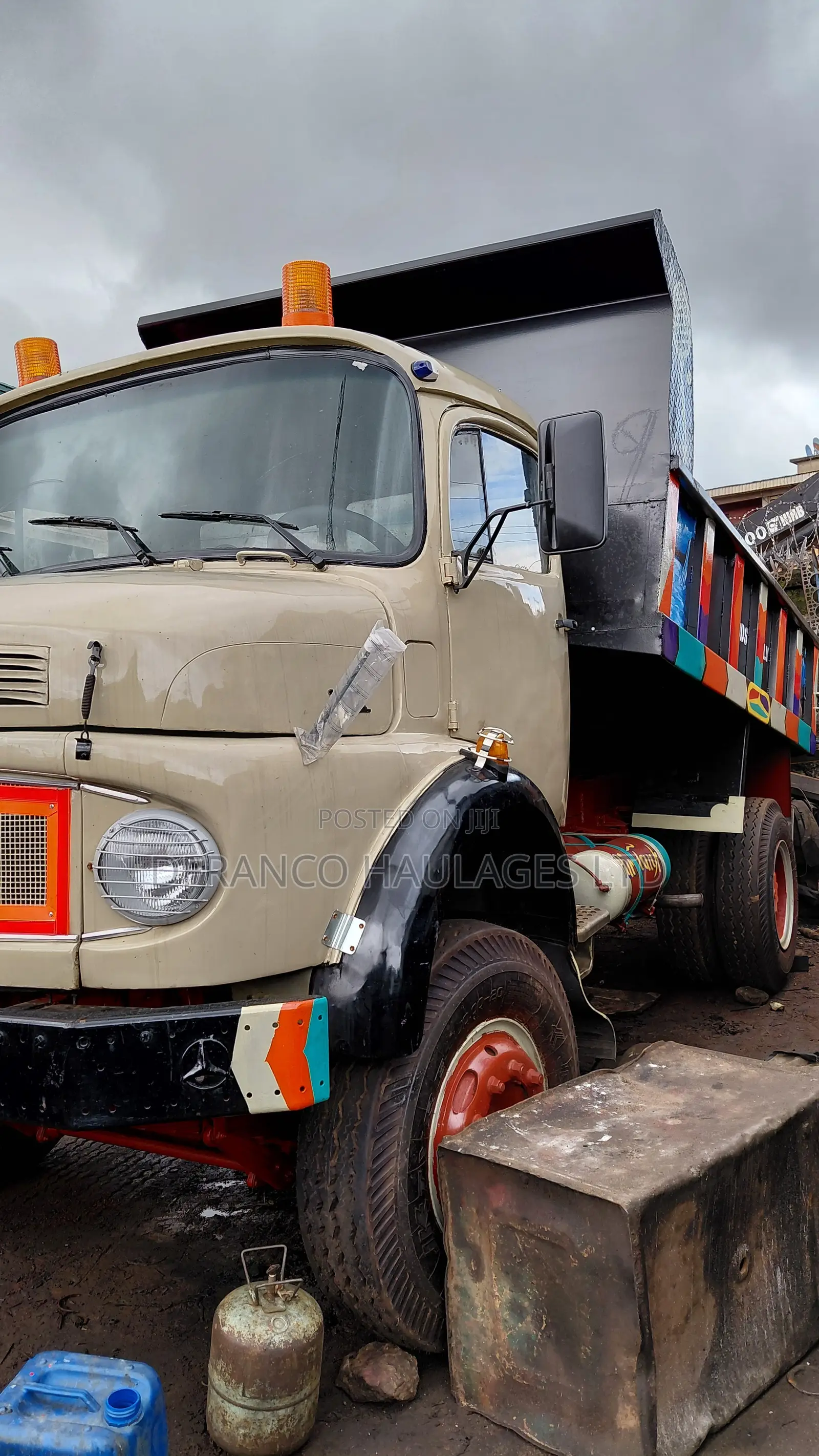 Mercedes 1513 Tipper