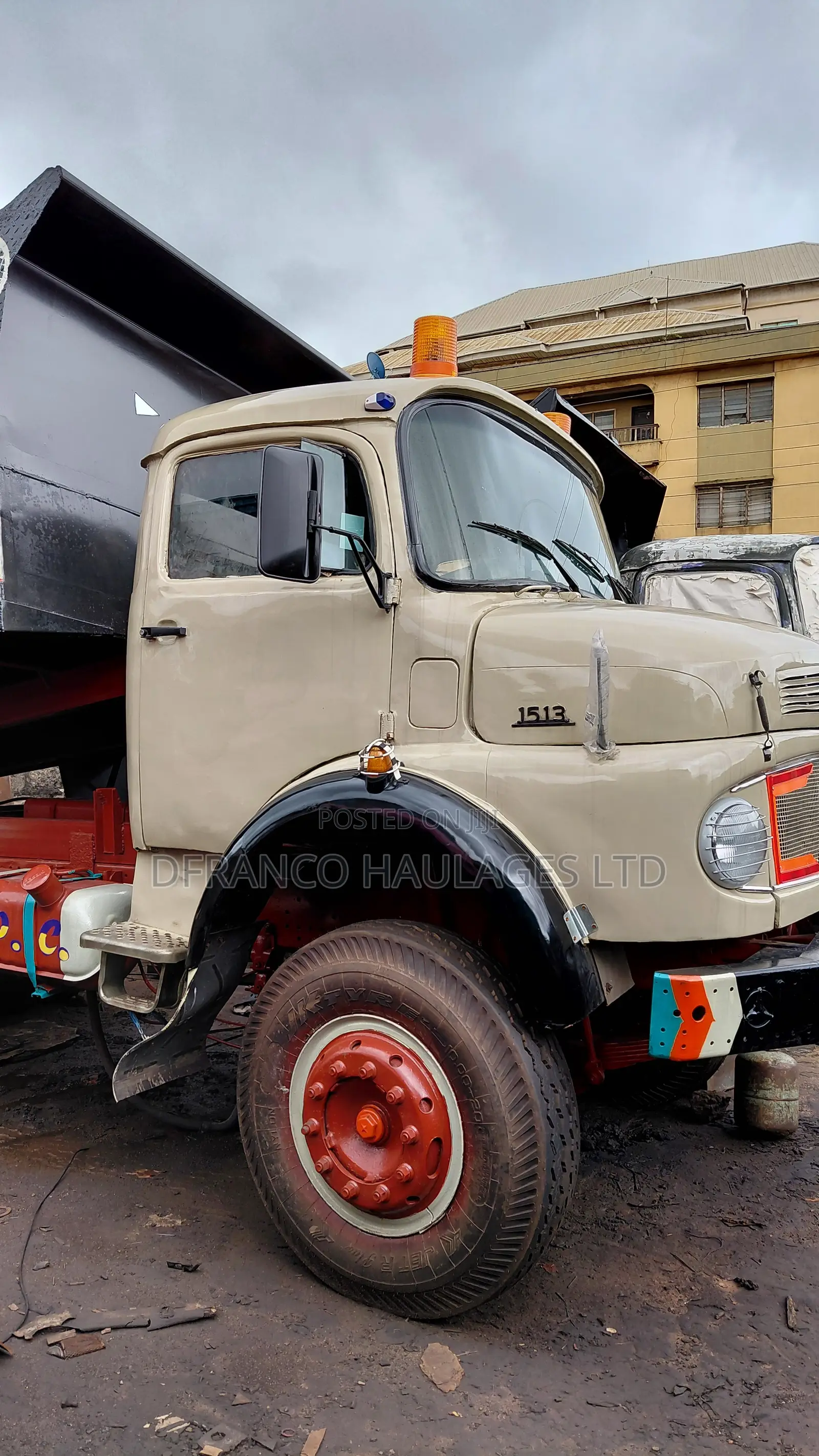 Mercedes 1513 Tipper