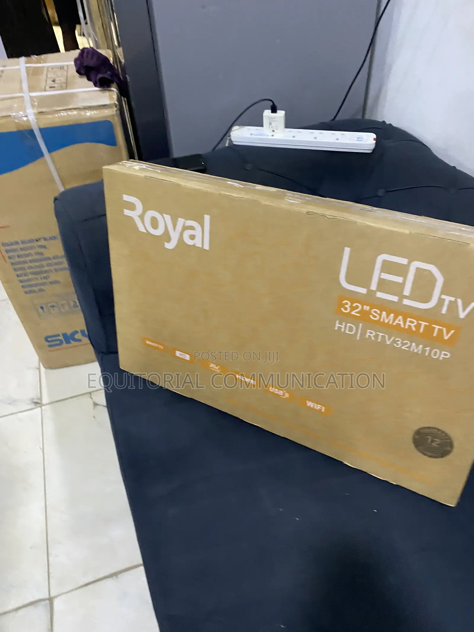 Royal 32-Inch Smart TV for Movie Lovers RTV32M10P