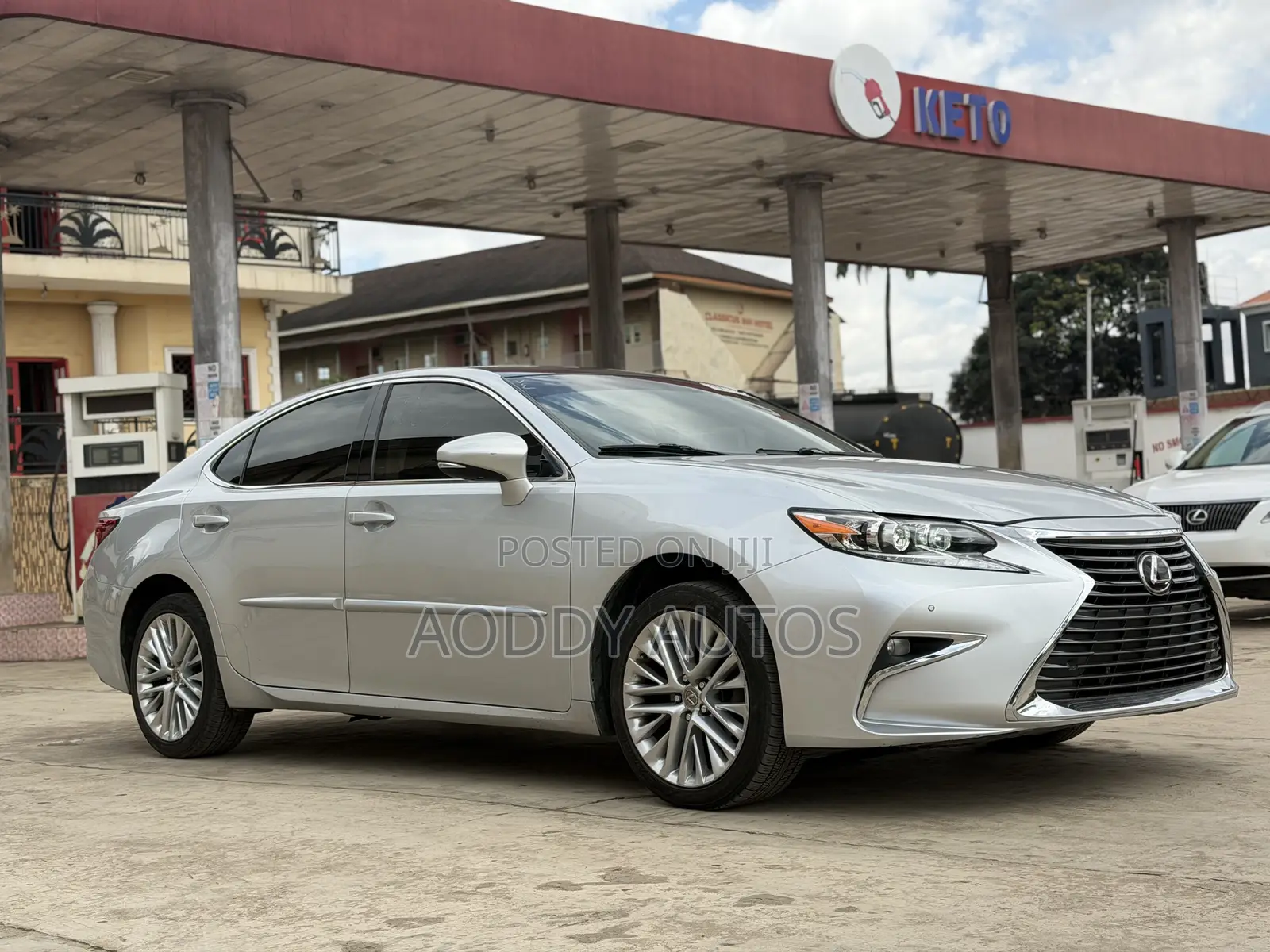 Lexus ES 350 FWD 2015 Silver