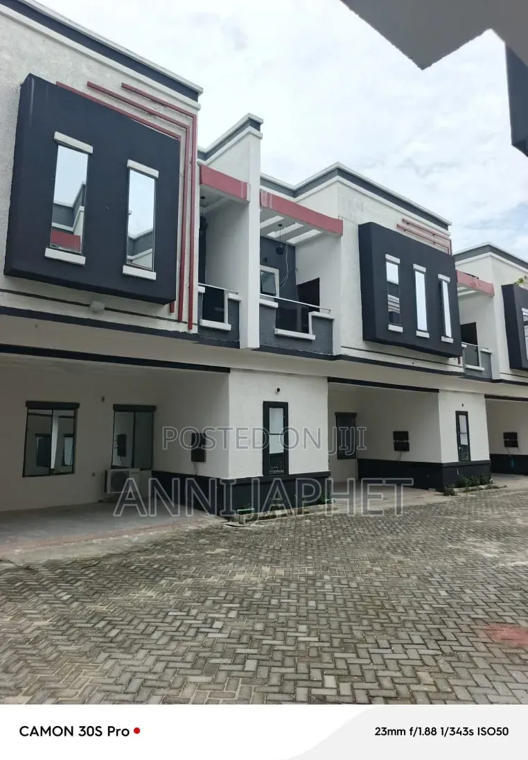 4bdrm Duplex in Lekki Ajah for rent