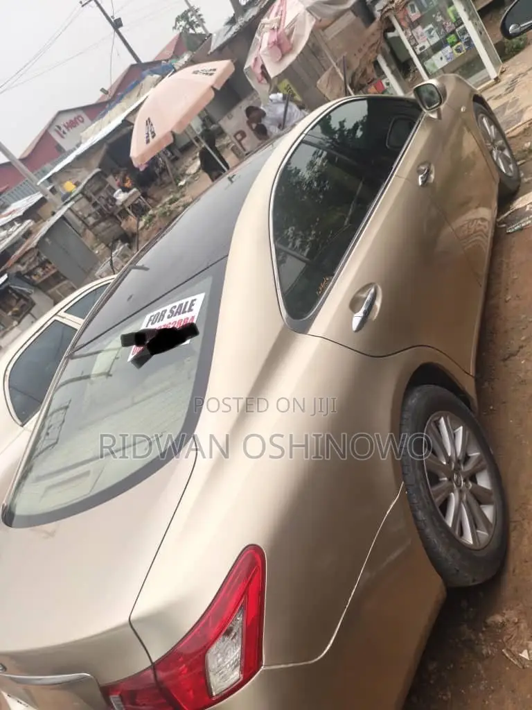 Lexus ES 350 2009 Gold