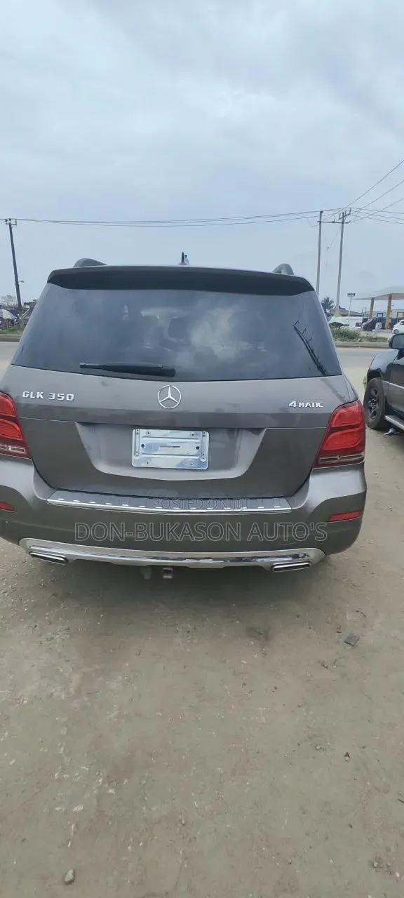 Mercedes-Benz GLK-Class Base GLK 350 4dr AWD 4MATIC (3.5L 6cyl 7A) 2015