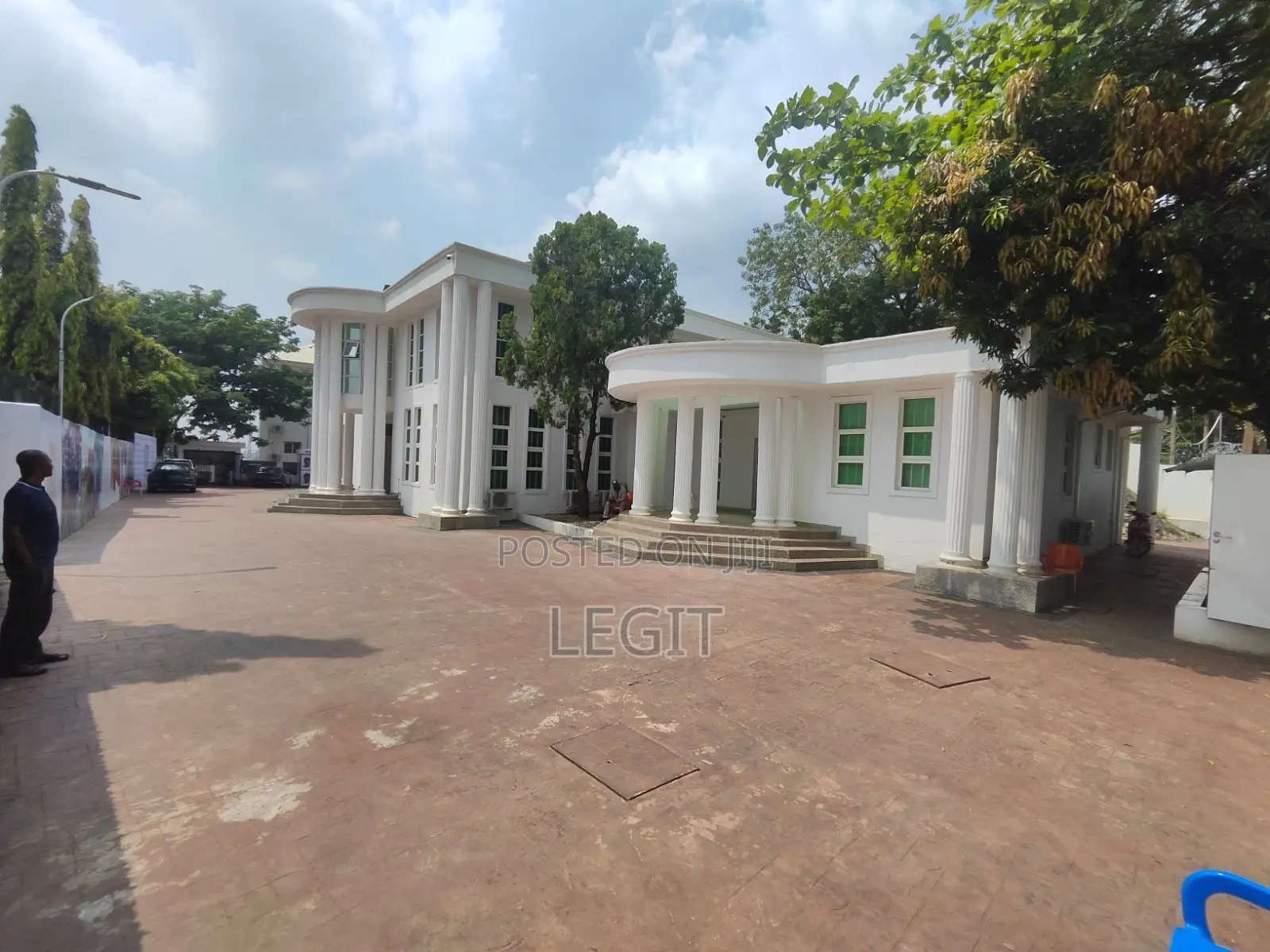 5bdrm Duplex in Asokoro for sale