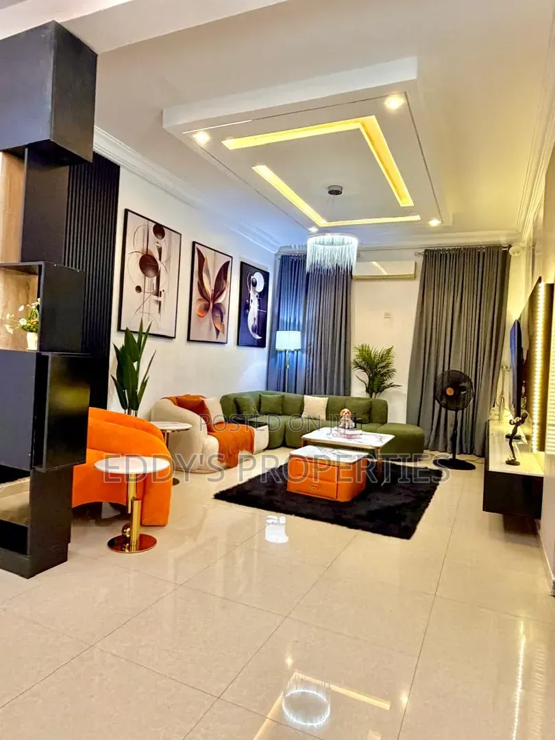 Delux 3-Bedroom Terrace