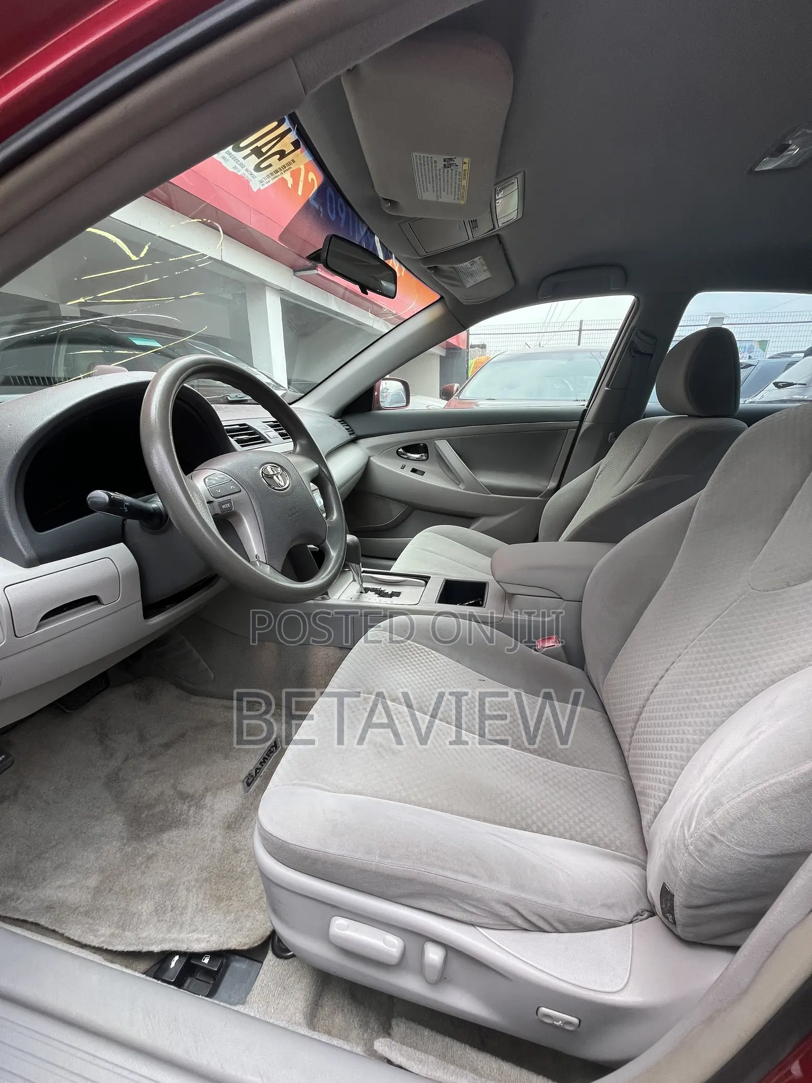 Toyota Camry LE 4dr Sedan (2.5L 4cyl 6A) 2012 Red