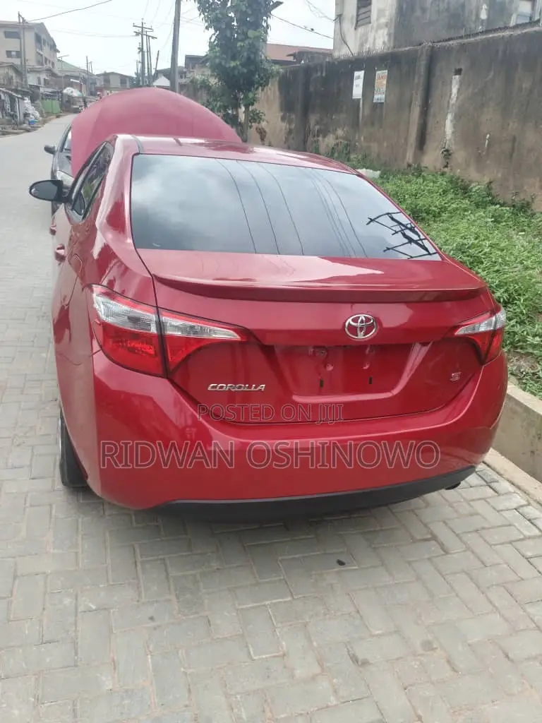 Toyota Corolla S 4dr Sedan (1.8L 4cyl CVT) 2014 Red