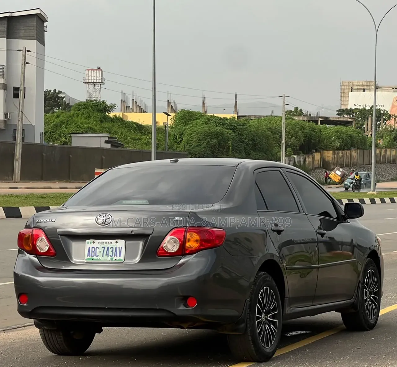 Toyota Corolla LE 4dr Sedan (1.8L 4cyl 4A) 2010 Gray