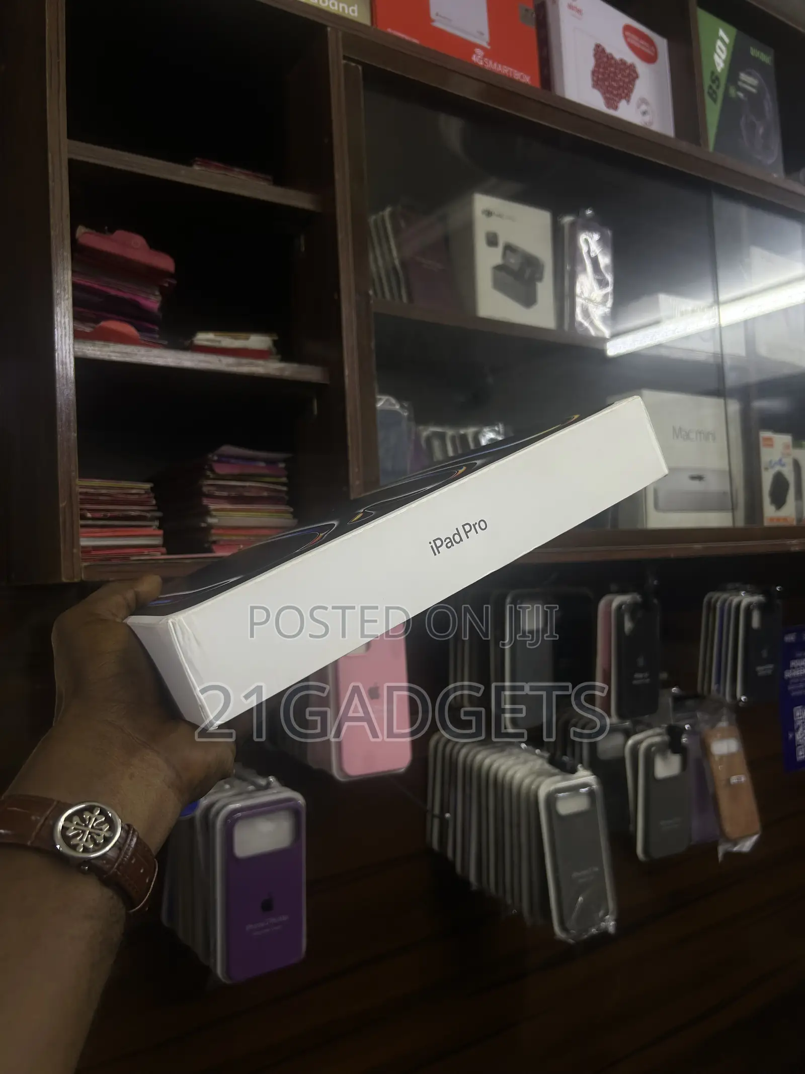 New Apple iPad Pro 13 (2024) 256 GB