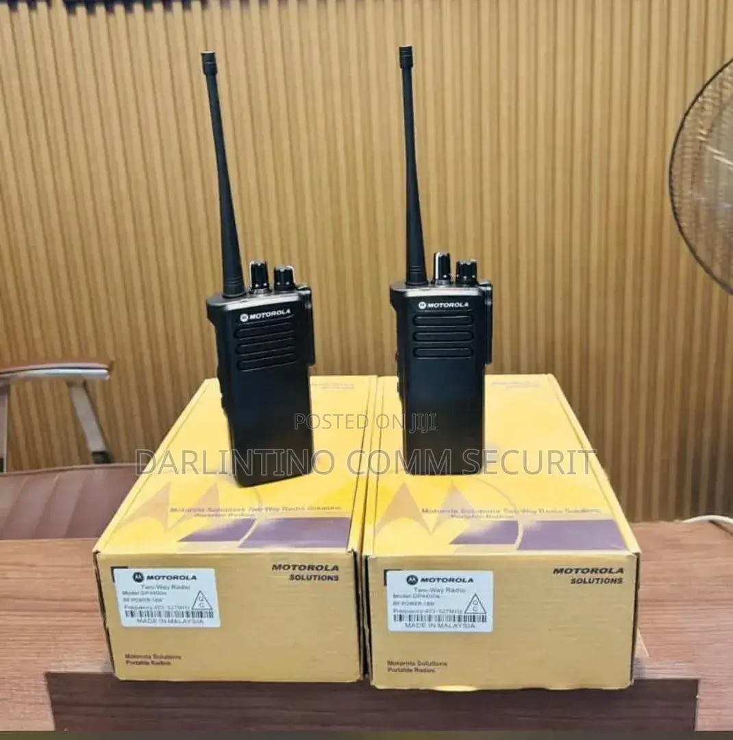 Motorola MOTOTRBO DP4400 / DP4400e Digital Two-Way Handheld Radios