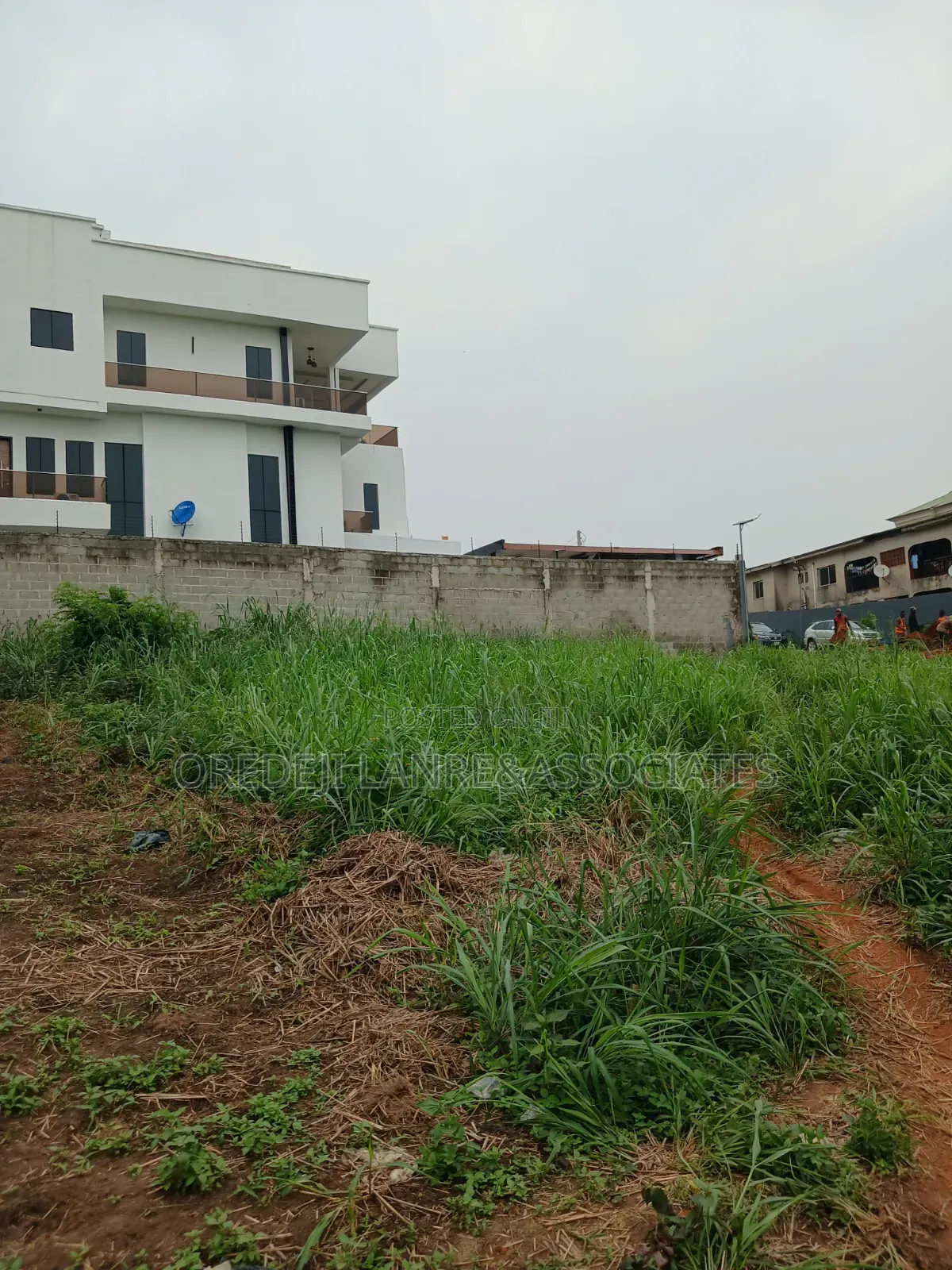 374 SQM in the Prestigious Kayfarm Estate Obawole Ogba.
