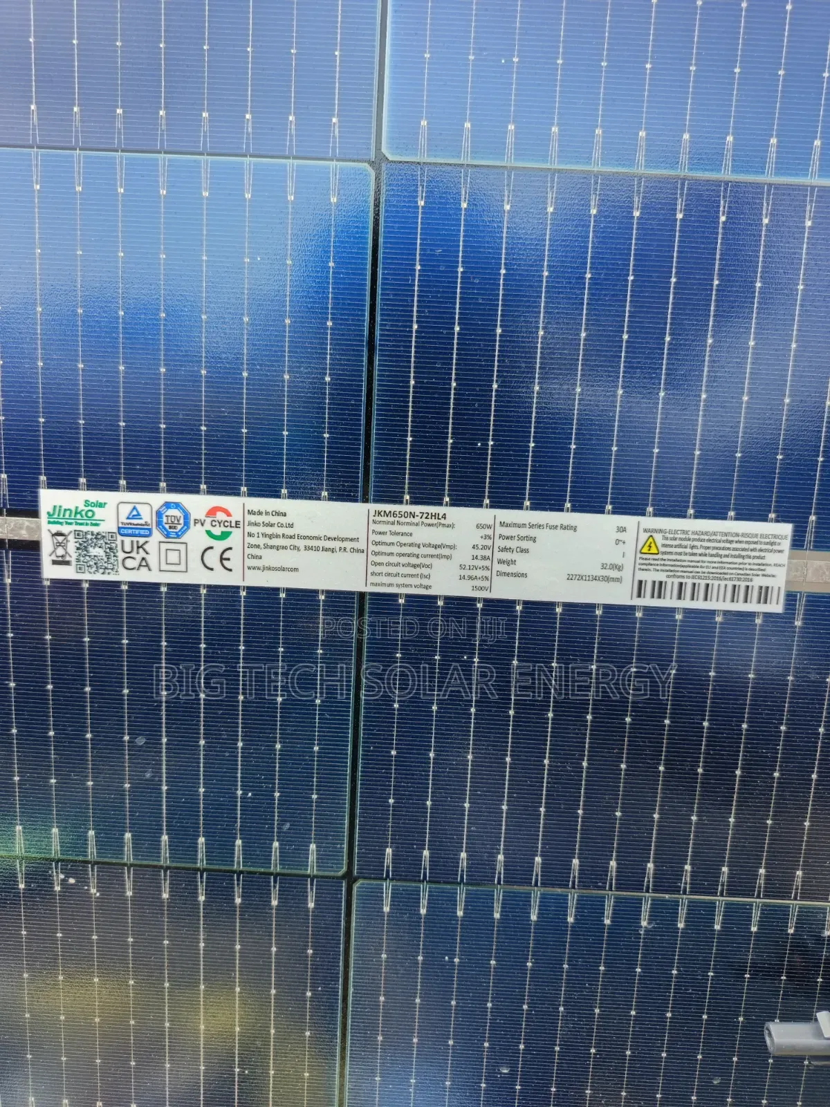 650watt Jinko Solar Panel 144cells
