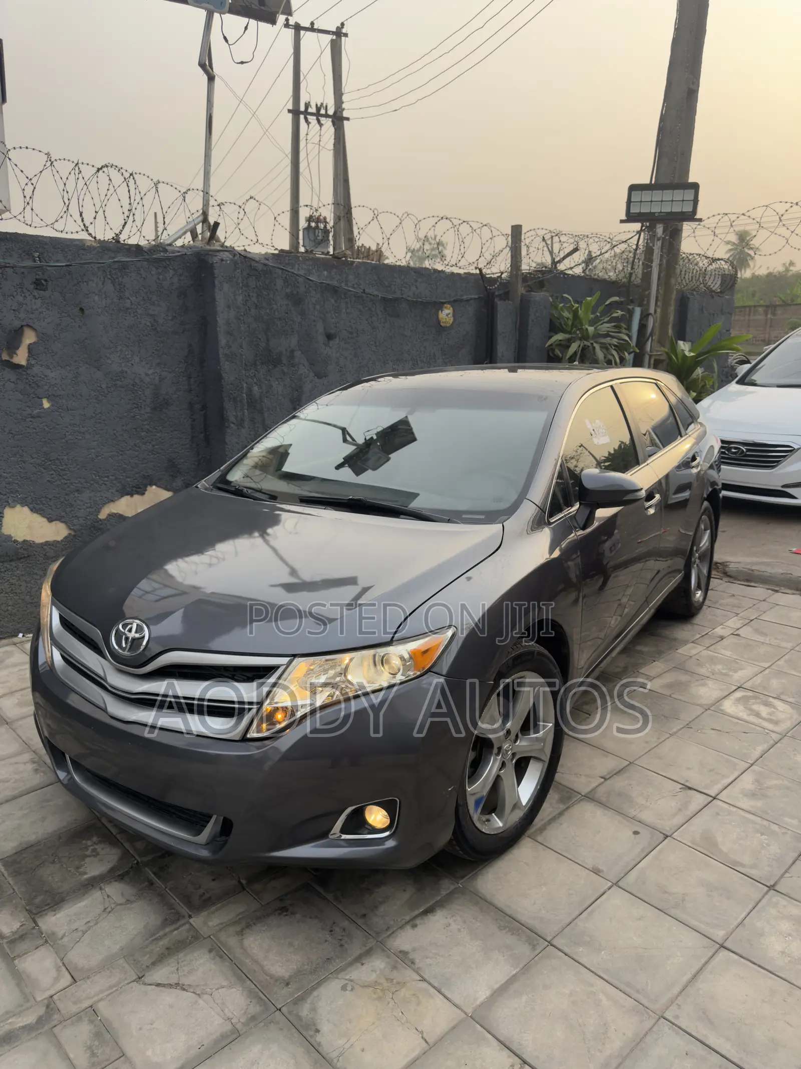 Toyota Venza Limited AWD V6 2013 Gray