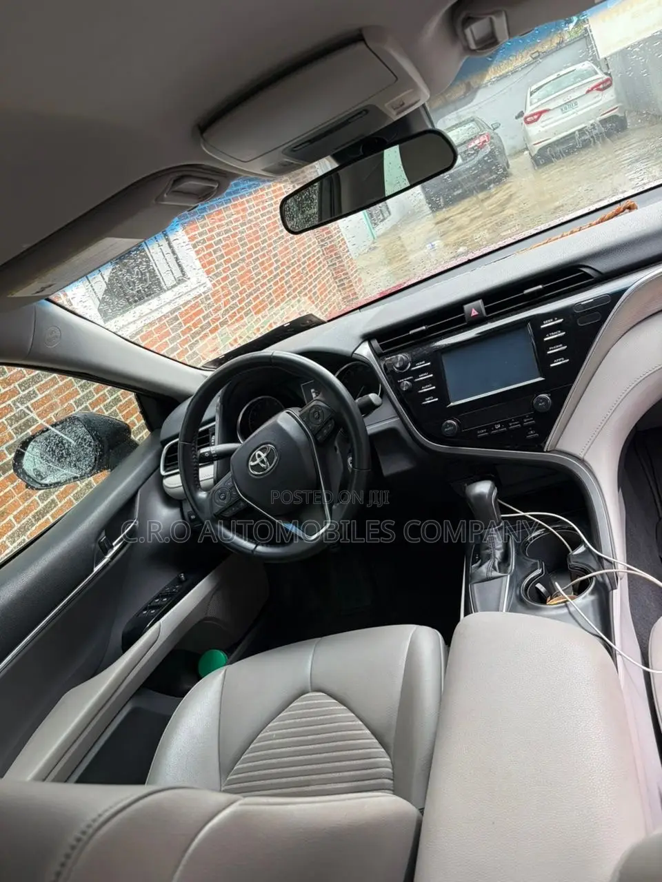 Toyota Camry SE FWD (2.5L 4cyl 8AM) 2018 Red