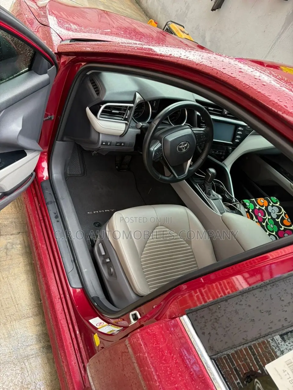 Toyota Camry SE FWD (2.5L 4cyl 8AM) 2018 Red