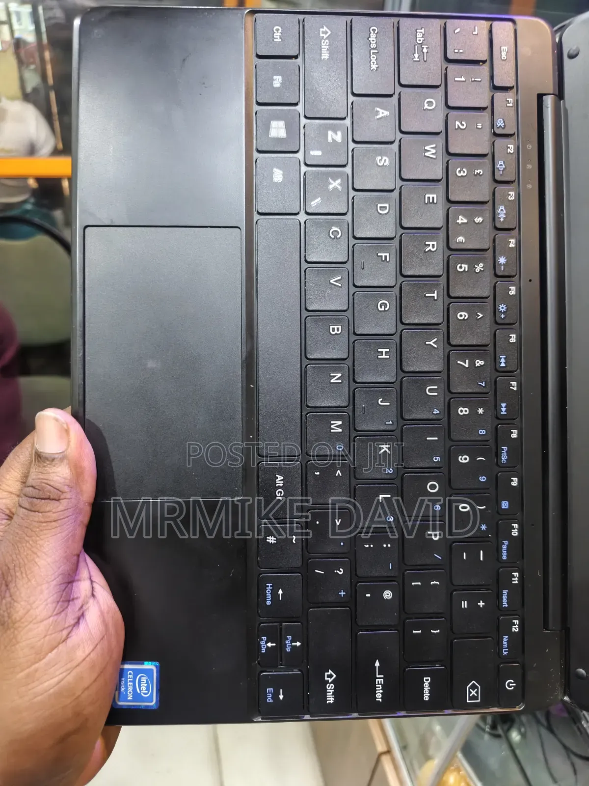 Laptop Geo Geobook 1E 4GB Intel SSD 60GB