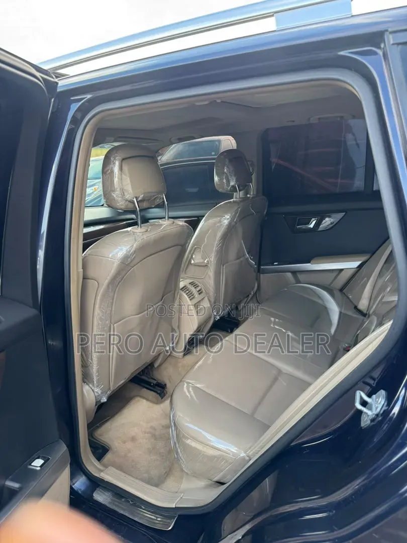 Mercedes-Benz GLK-Class 2011 Blue