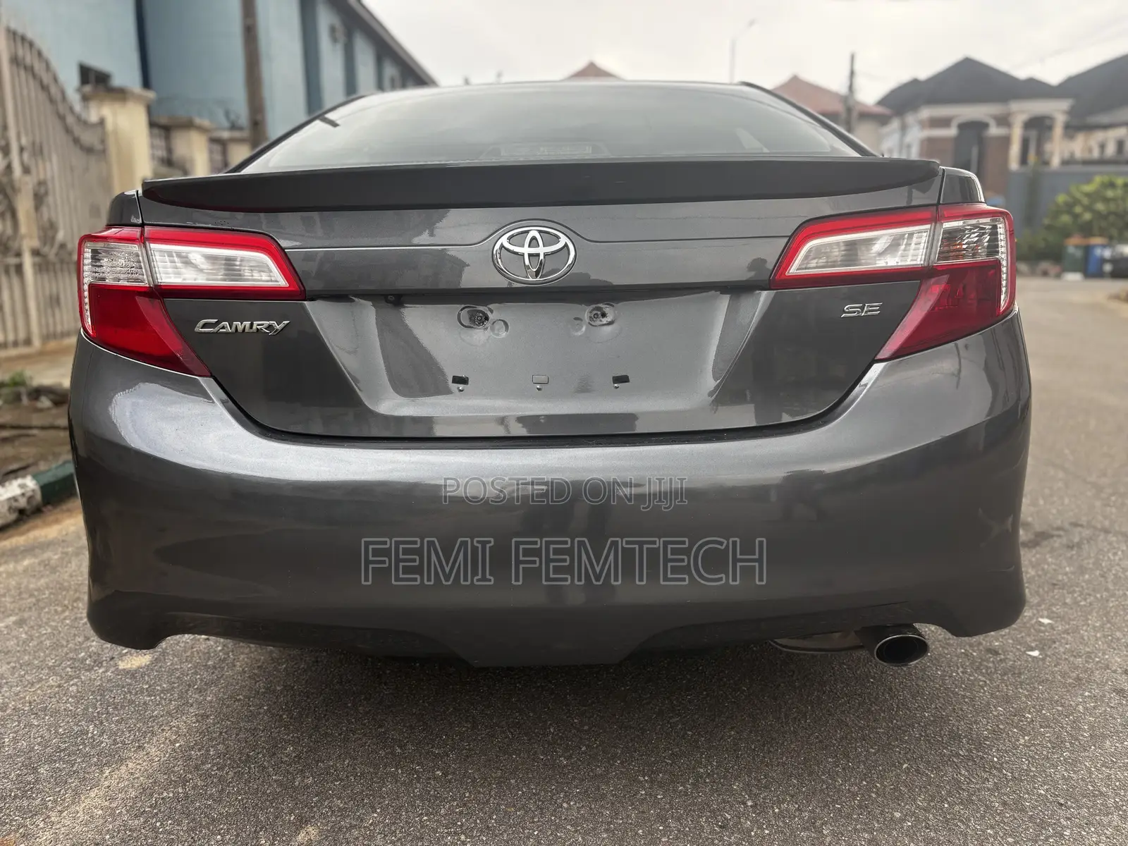 Toyota Camry SE 4dr Sedan (3.5L 6cyl 6A) 2014 Gray