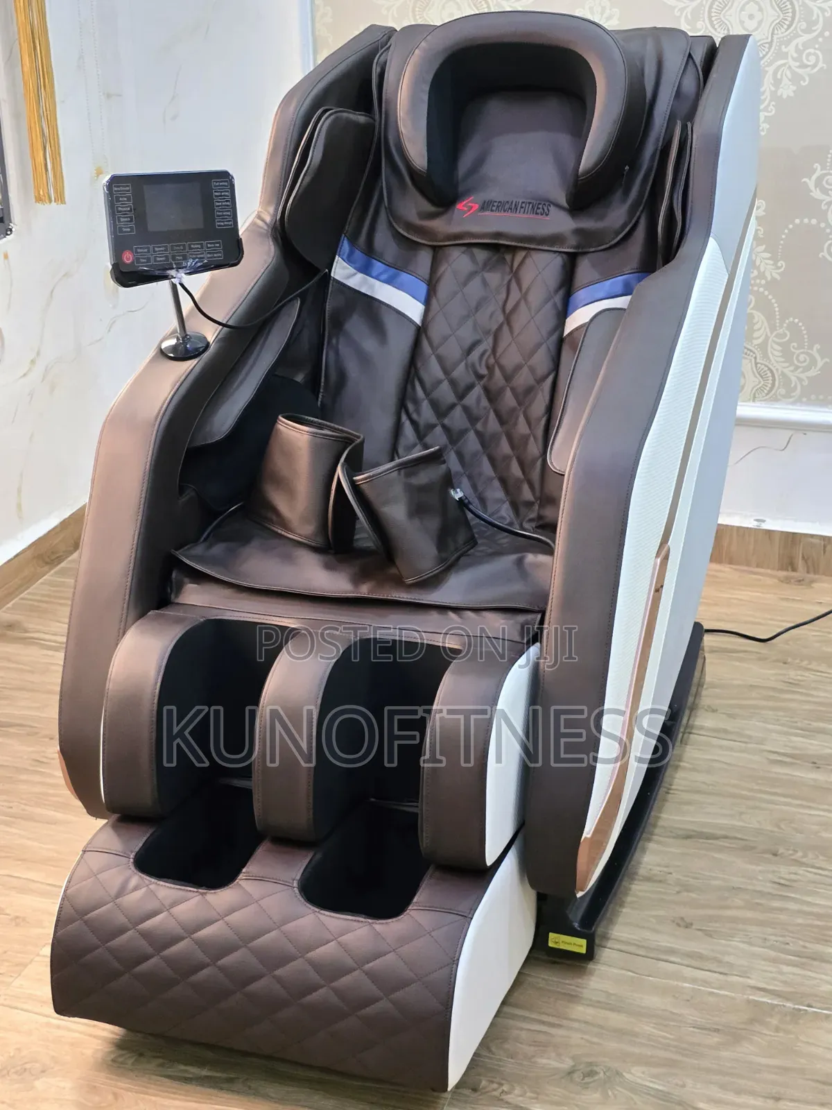Premium Executive Massage Chair ( Zero Gravity, Reclining )