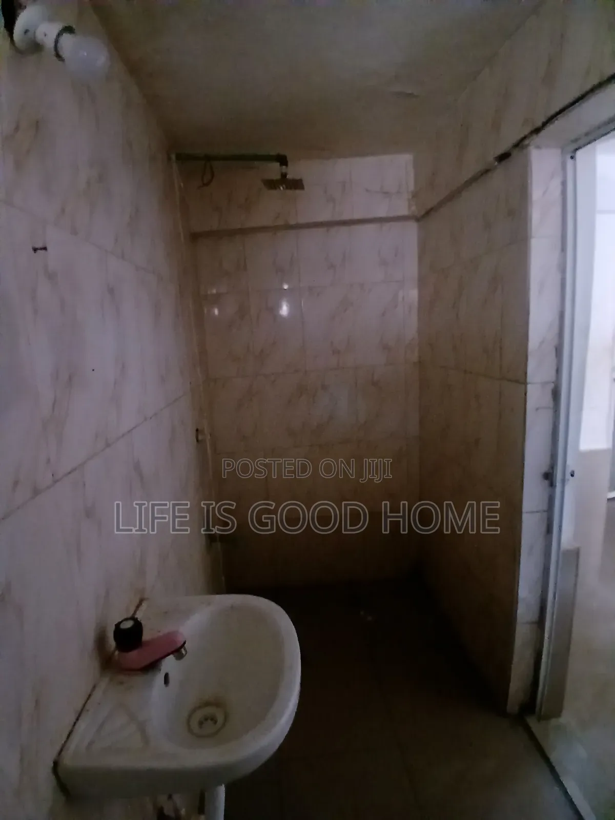 1bdrm Shared Apartment in Osapa London for rent