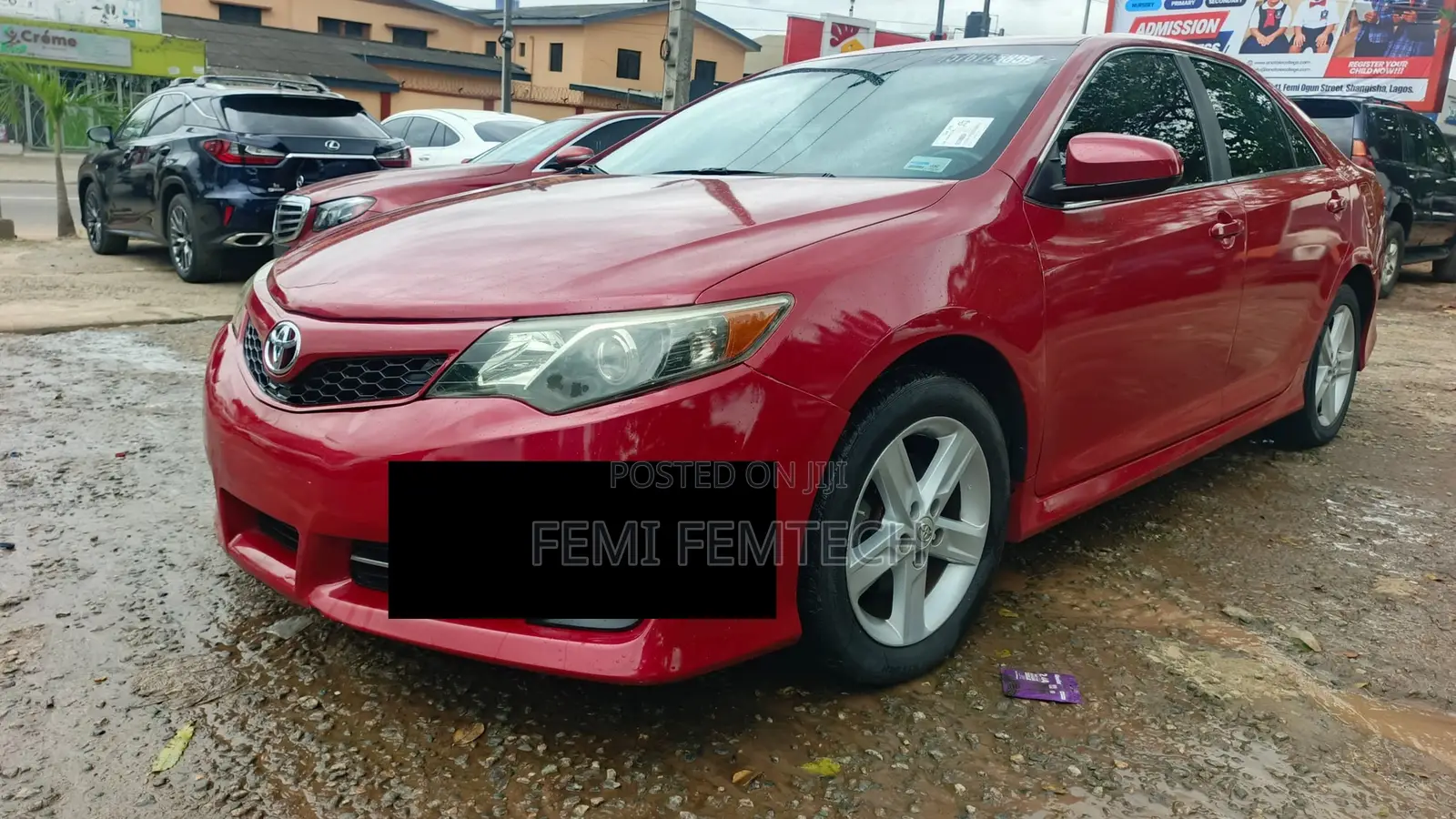 Toyota Camry SE 4dr Sedan (2.5L 4cyl 6A) 2013 Red