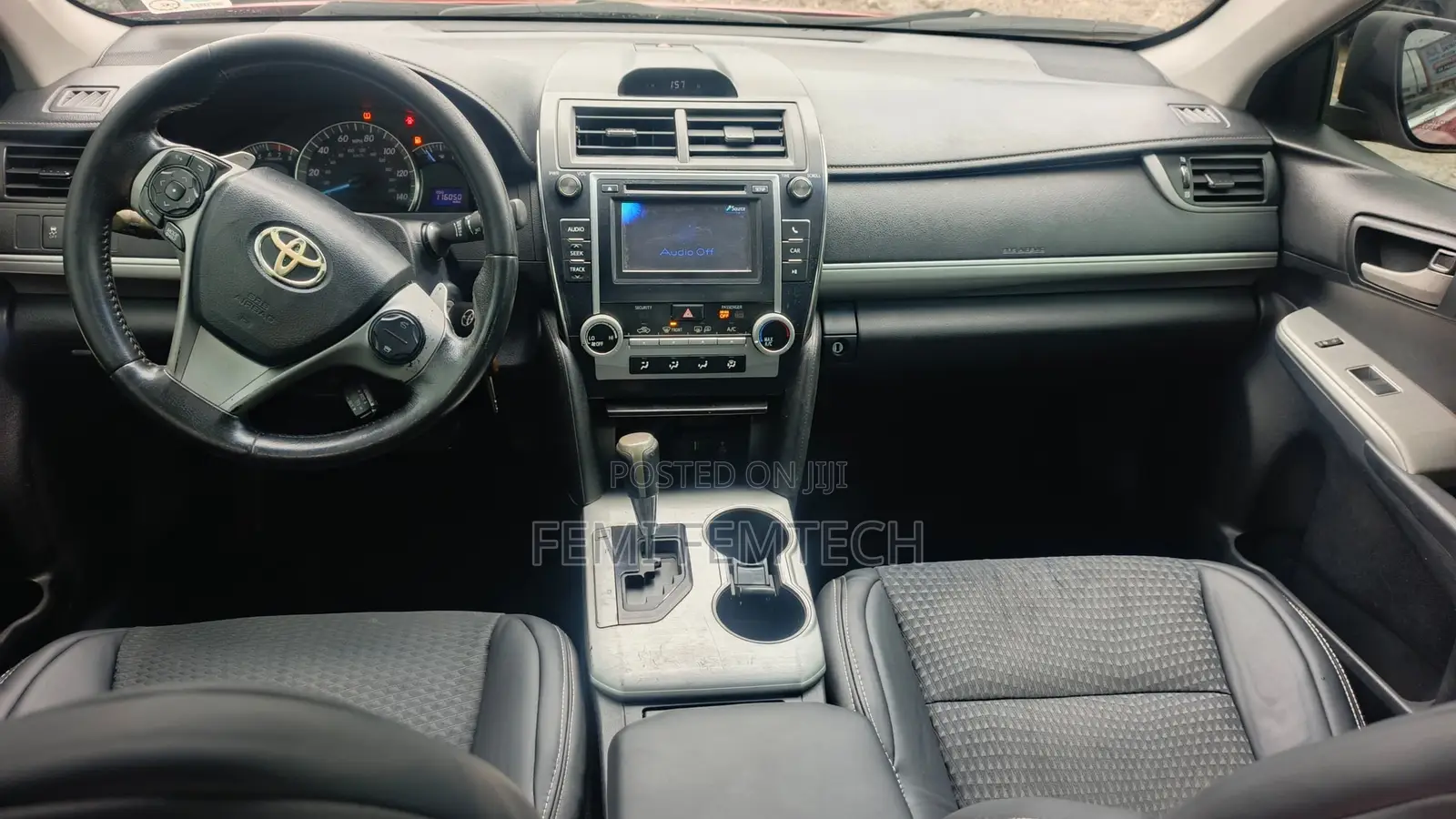 Toyota Camry SE 4dr Sedan (2.5L 4cyl 6A) 2013 Red