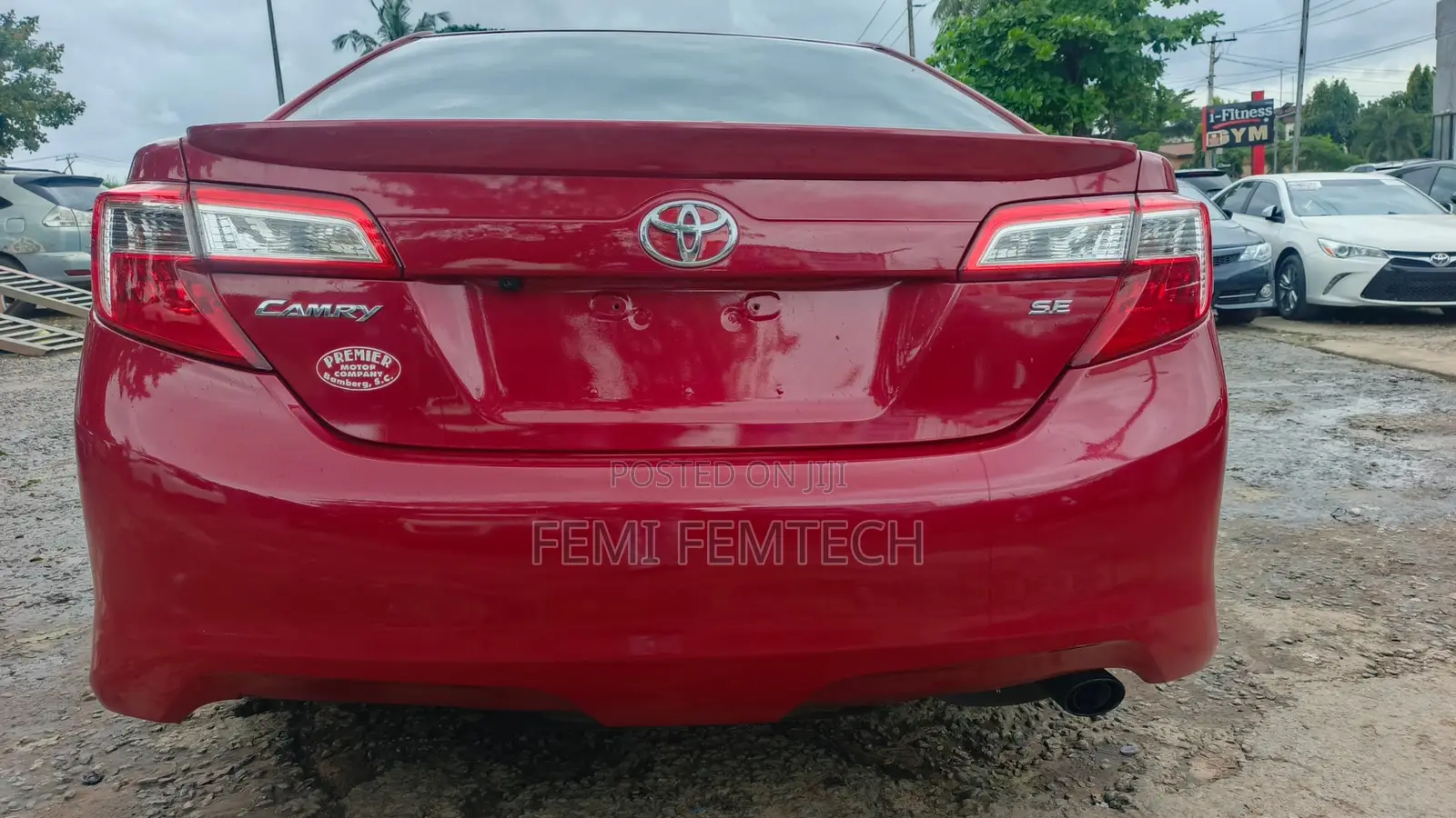 Toyota Camry SE 4dr Sedan (2.5L 4cyl 6A) 2013 Red