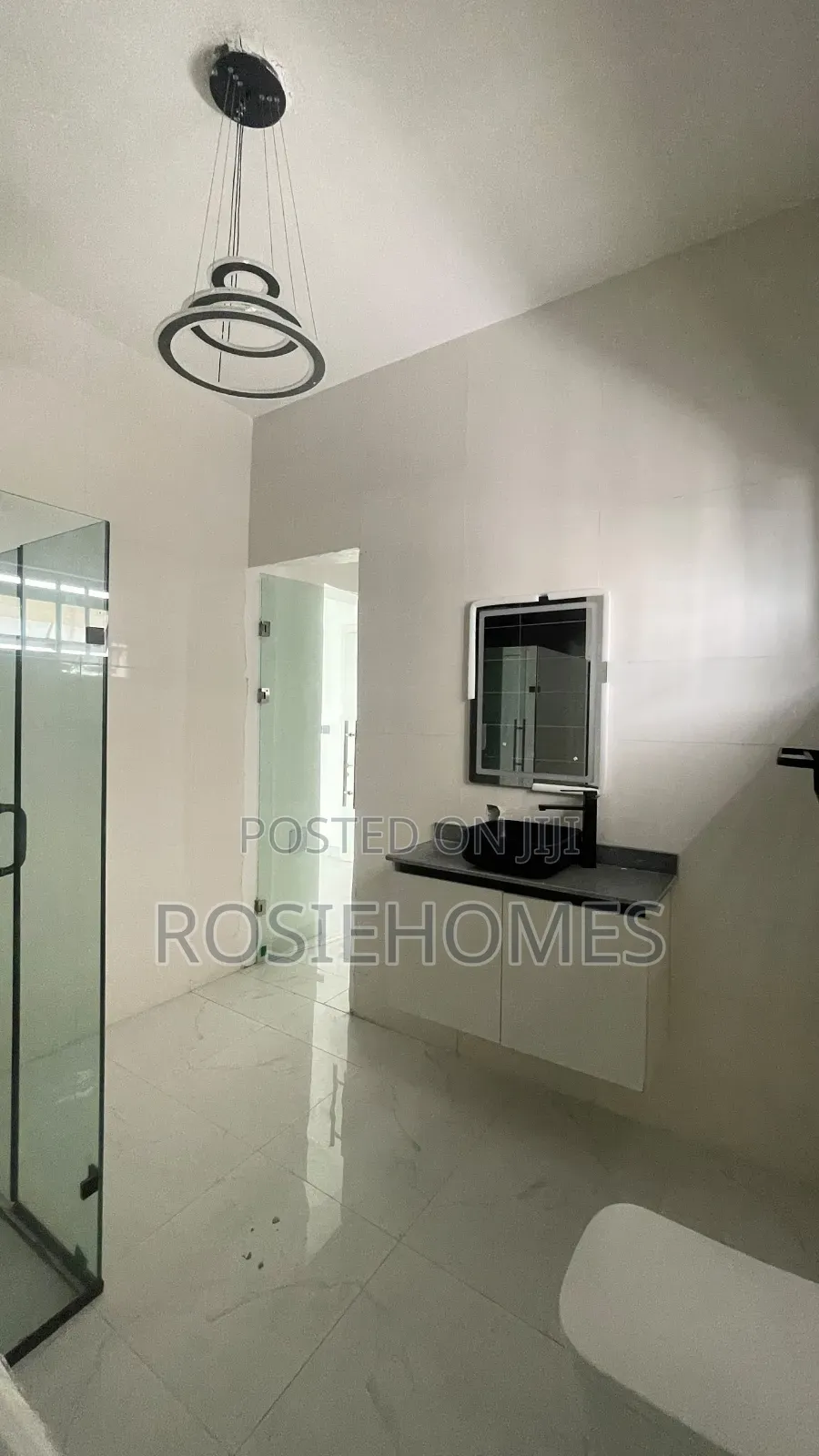 4bdrm Duplex in Idado for sale