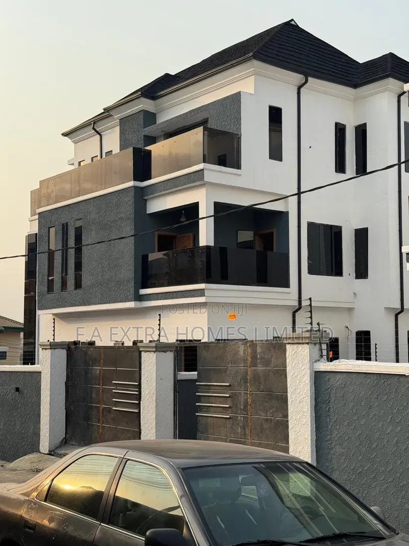 5bdrm Duplex in Berger for sale