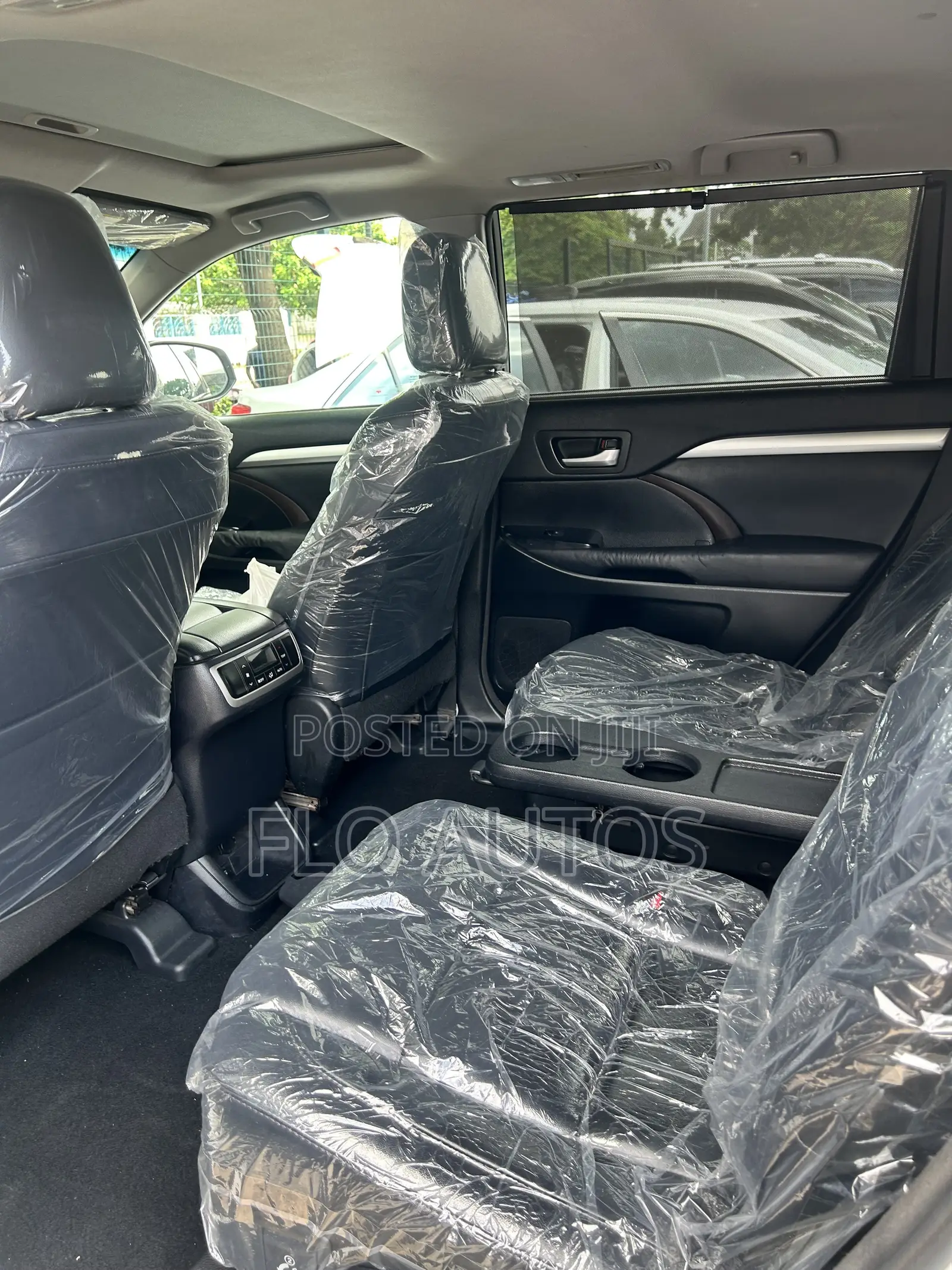 Toyota Highlander XLE 4x4 V6 (3.5L 6cyl 8A) 2018 White