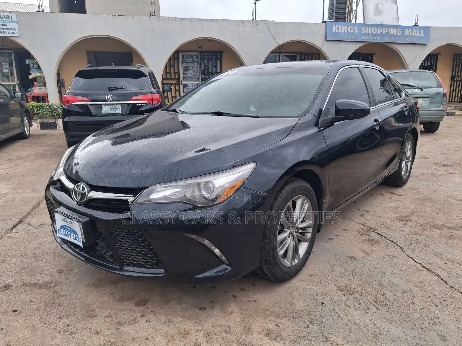 Toyota Camry SE 4dr Sedan (2.5L 4cyl 6A) 2017 Black