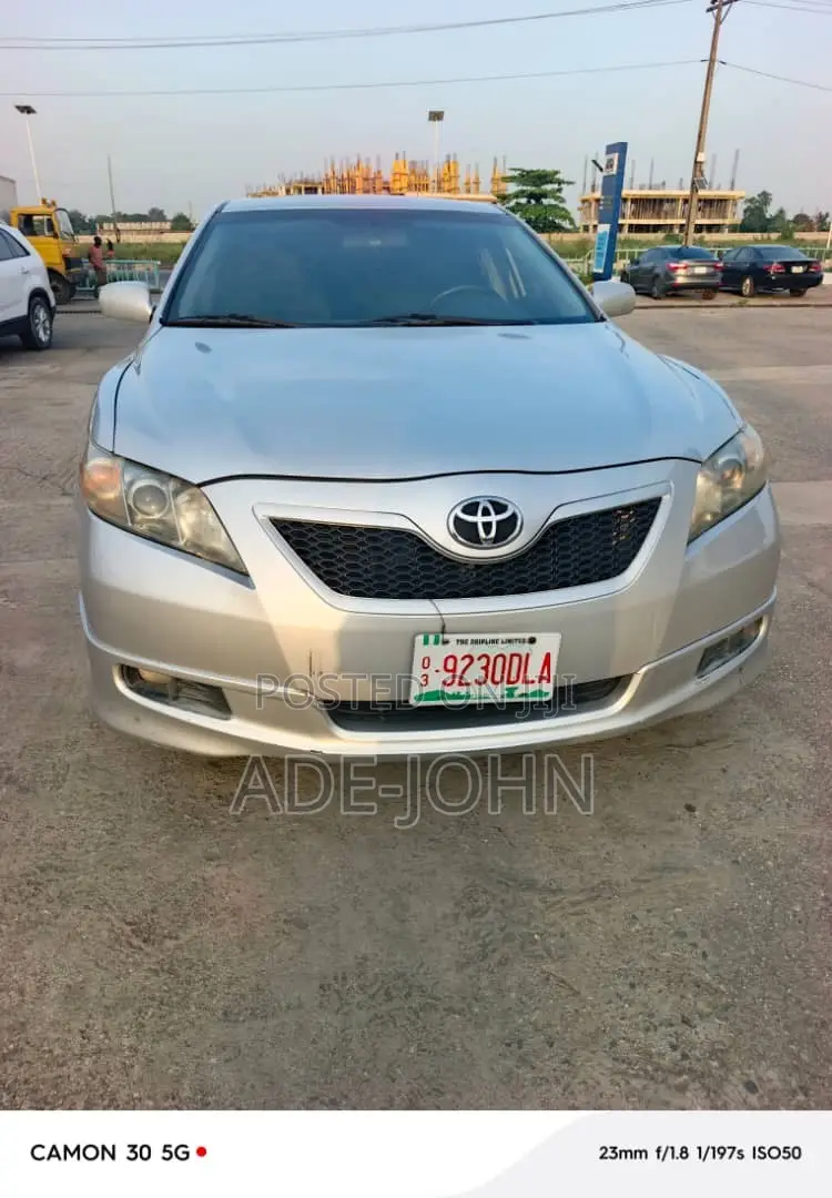 Toyota Camry SE 4dr Sedan (2.4L 4cyl 5A) 2009 Silver