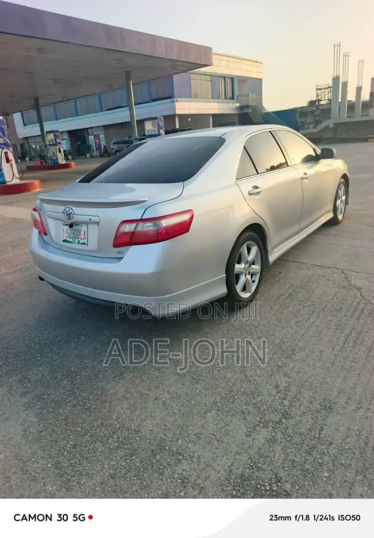 Toyota Camry SE 4dr Sedan (2.4L 4cyl 5A) 2009 Silver