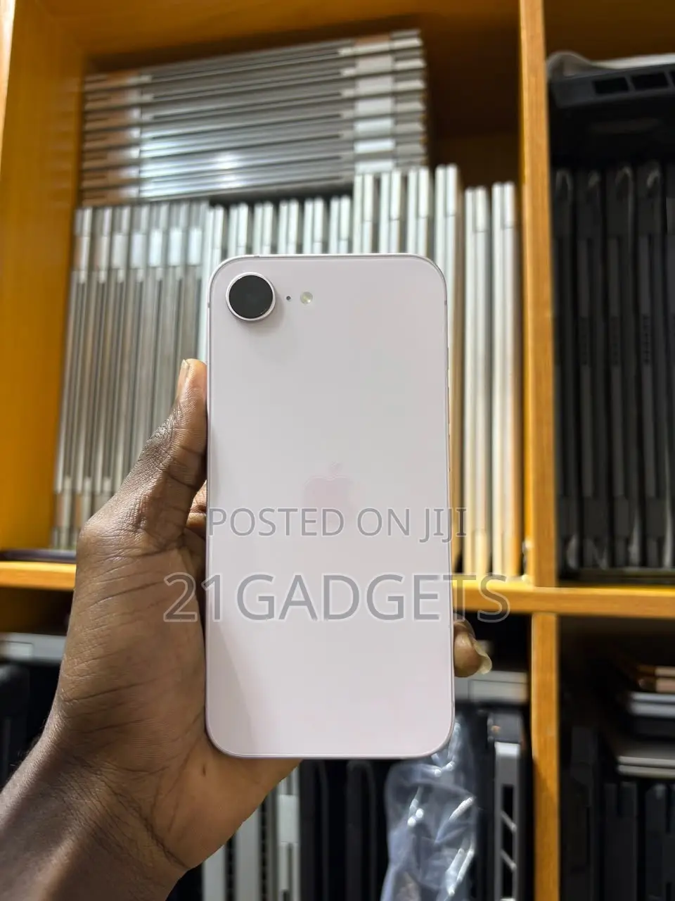 Apple iPhone 17e 256 GB Pink