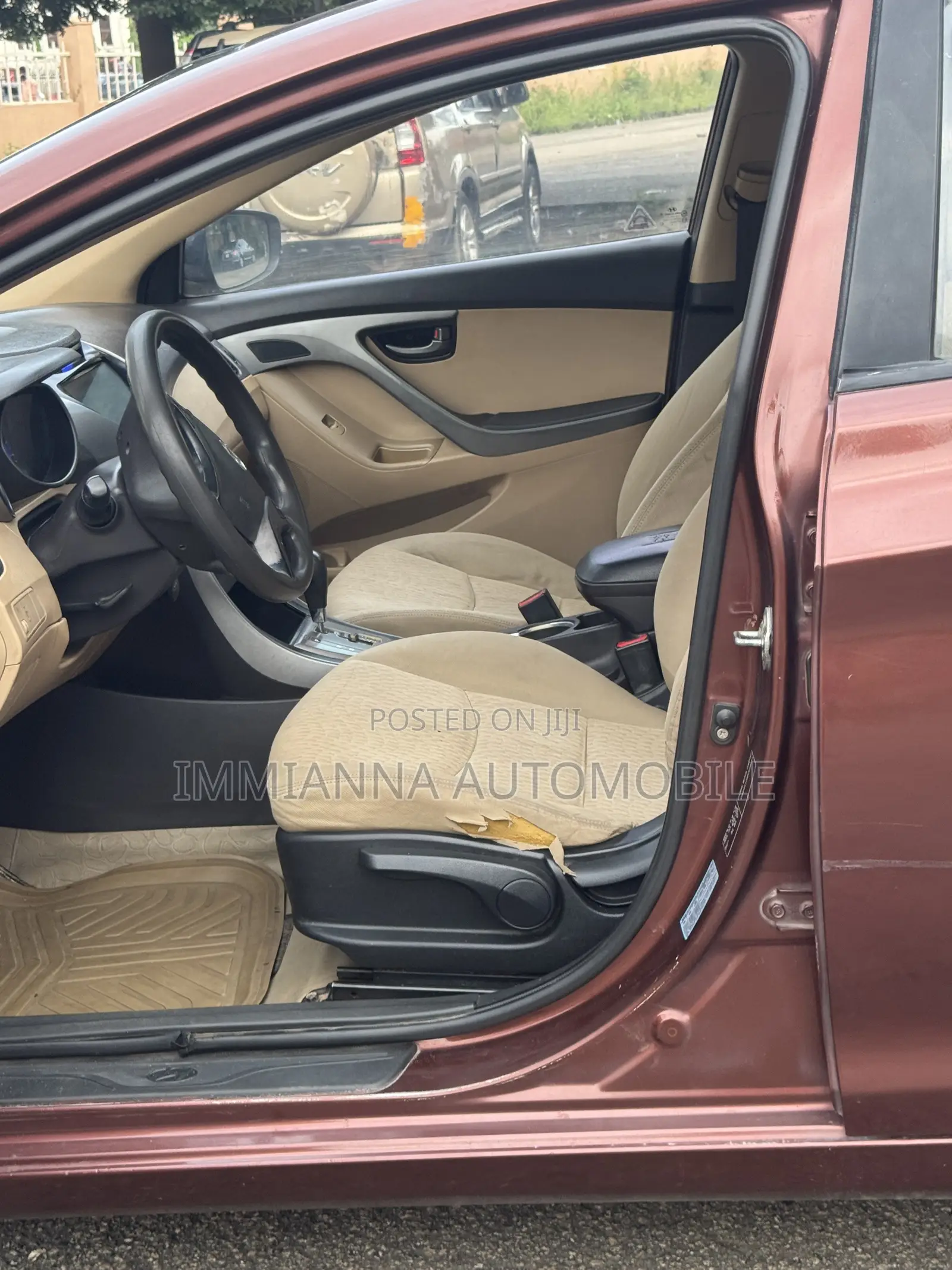 Hyundai Elantra 2013 Brown