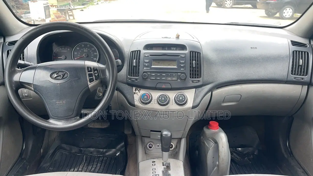 Hyundai Elantra 1.6 Automatic 2009 Black