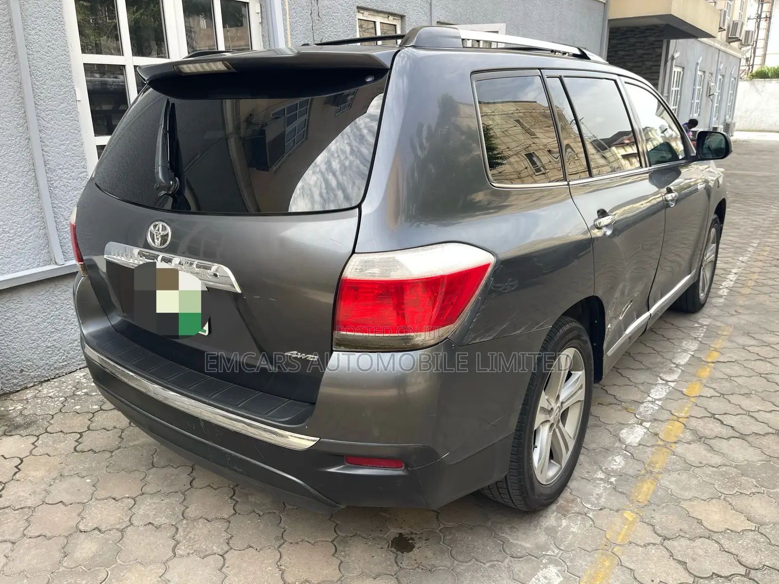 Toyota Highlander Limited 2011 Red